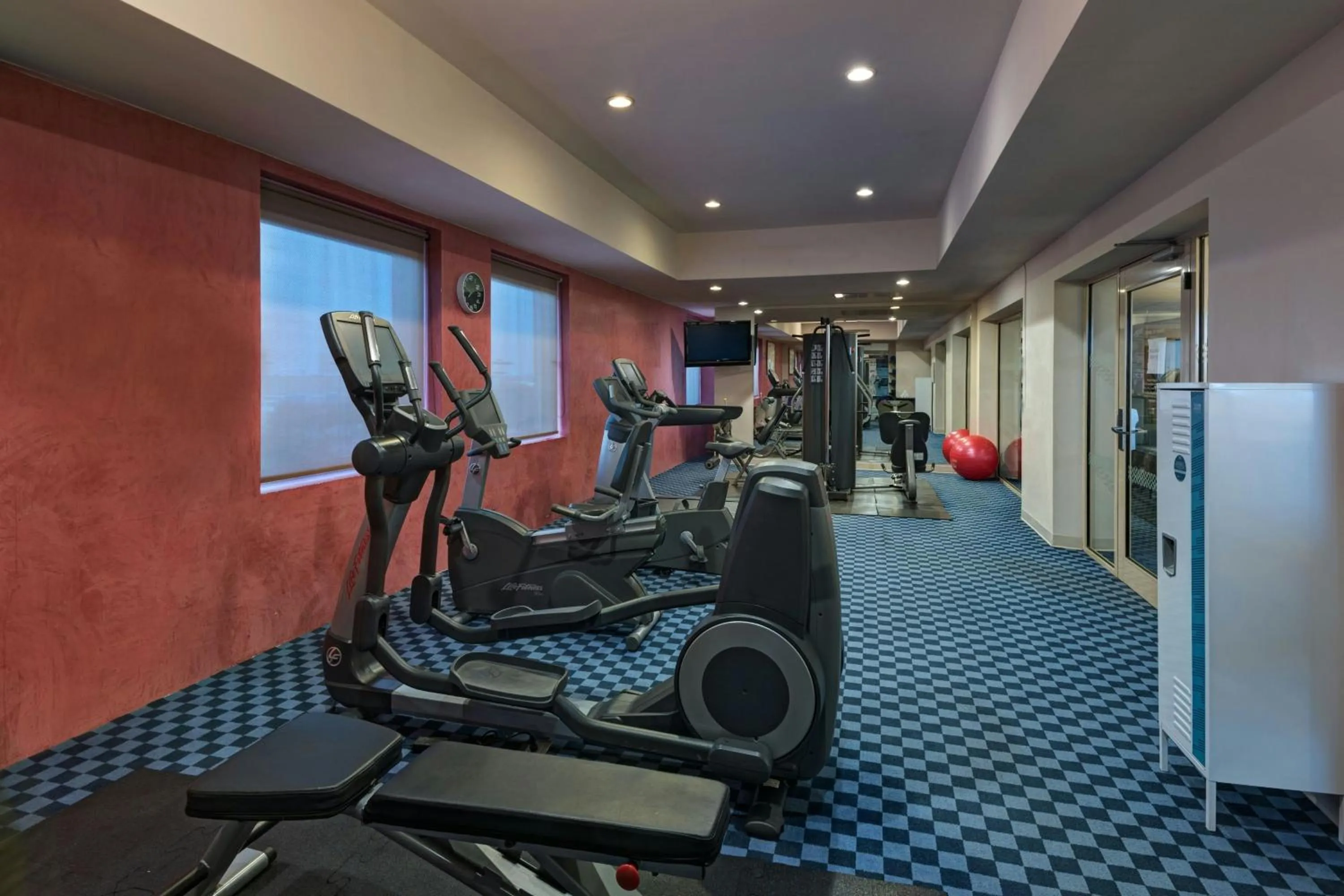 Fitness centre/facilities in Four Points by Sheraton Monterrey Linda Vista