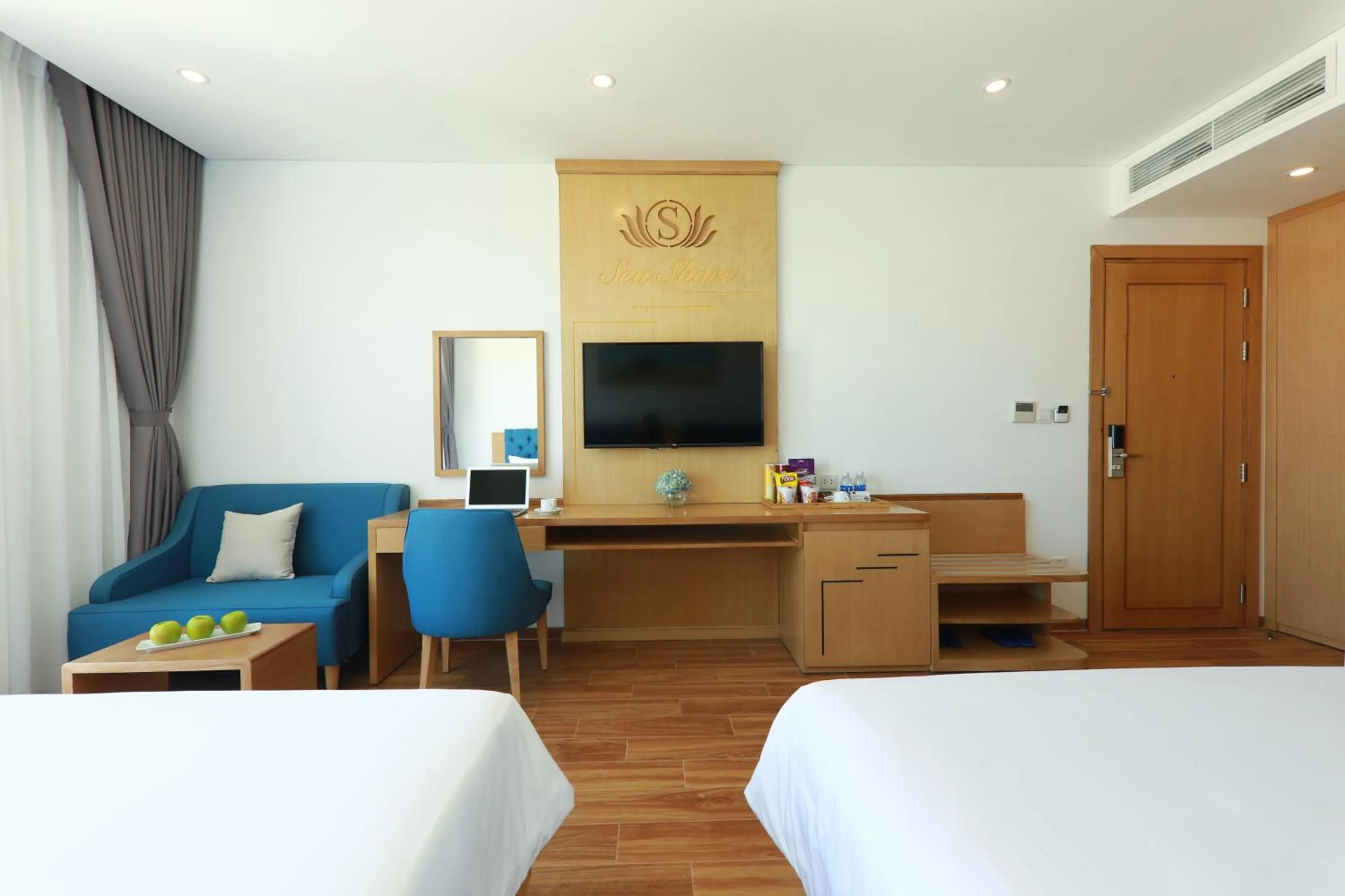 TV and multimedia, Bed in Seashore Hotel & Apartment