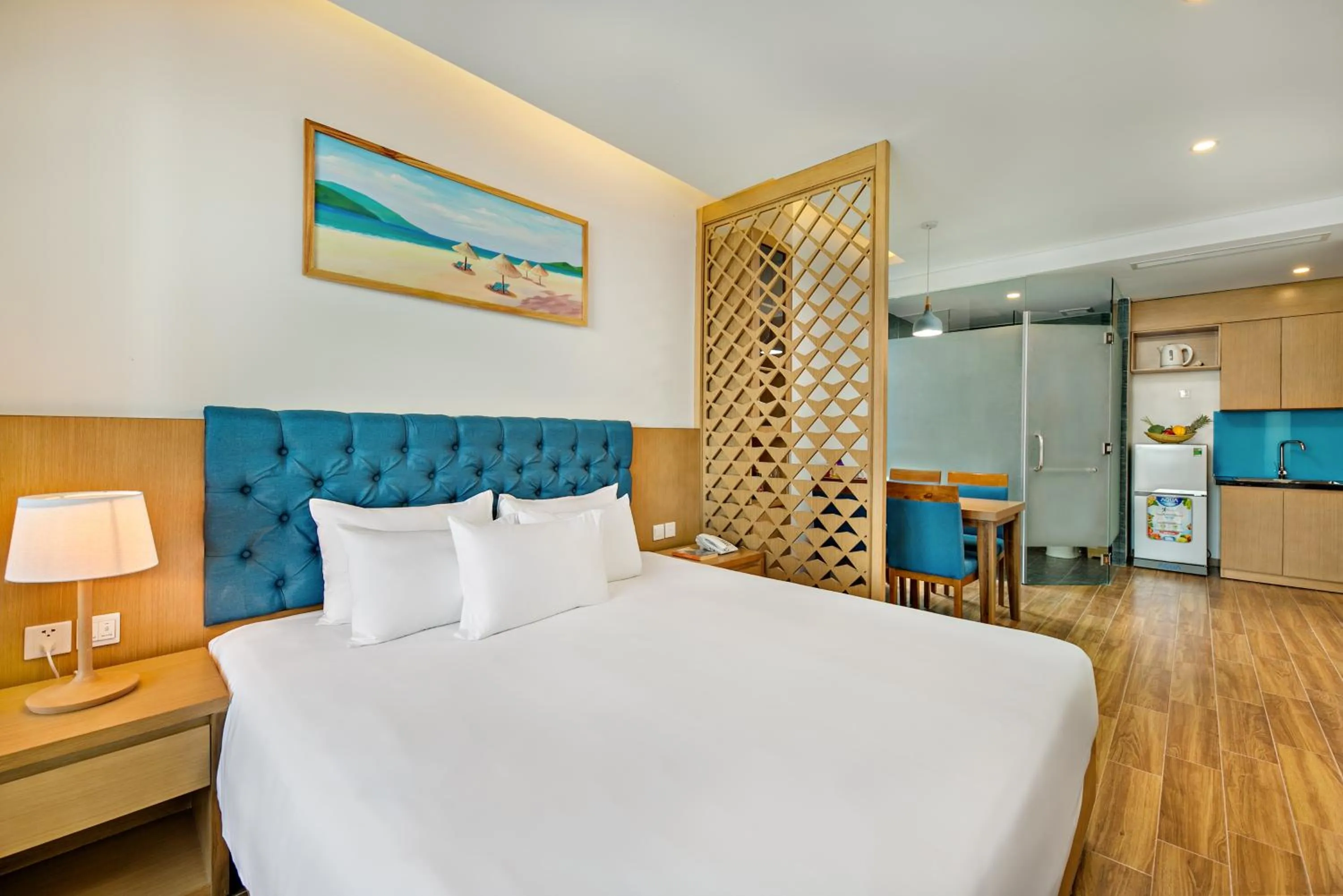 Photo of the whole room, Bed in Seashore Hotel & Apartment