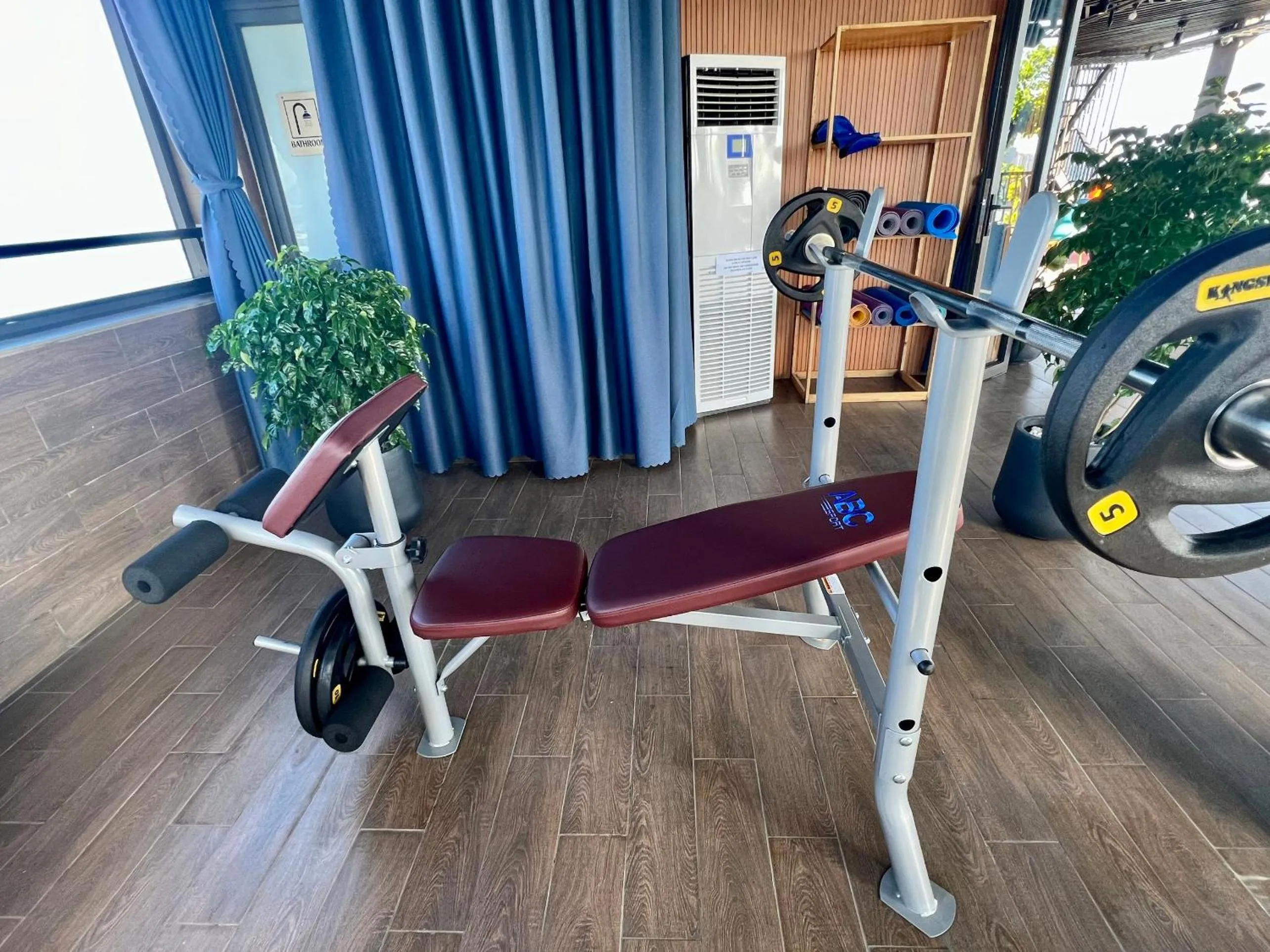 Fitness centre/facilities in Seashore Hotel & Apartment