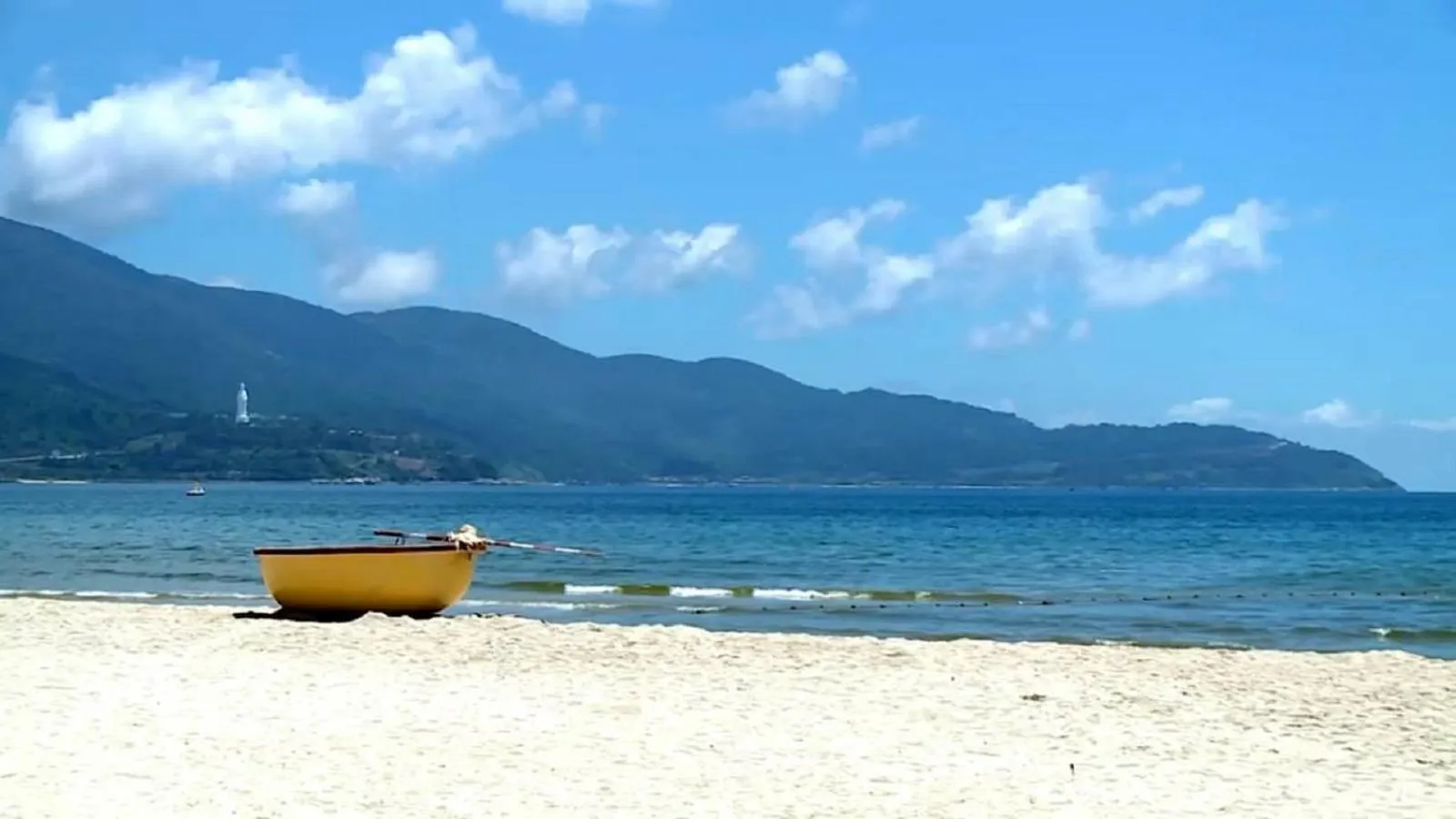 Beach in Seashore Hotel & Apartment