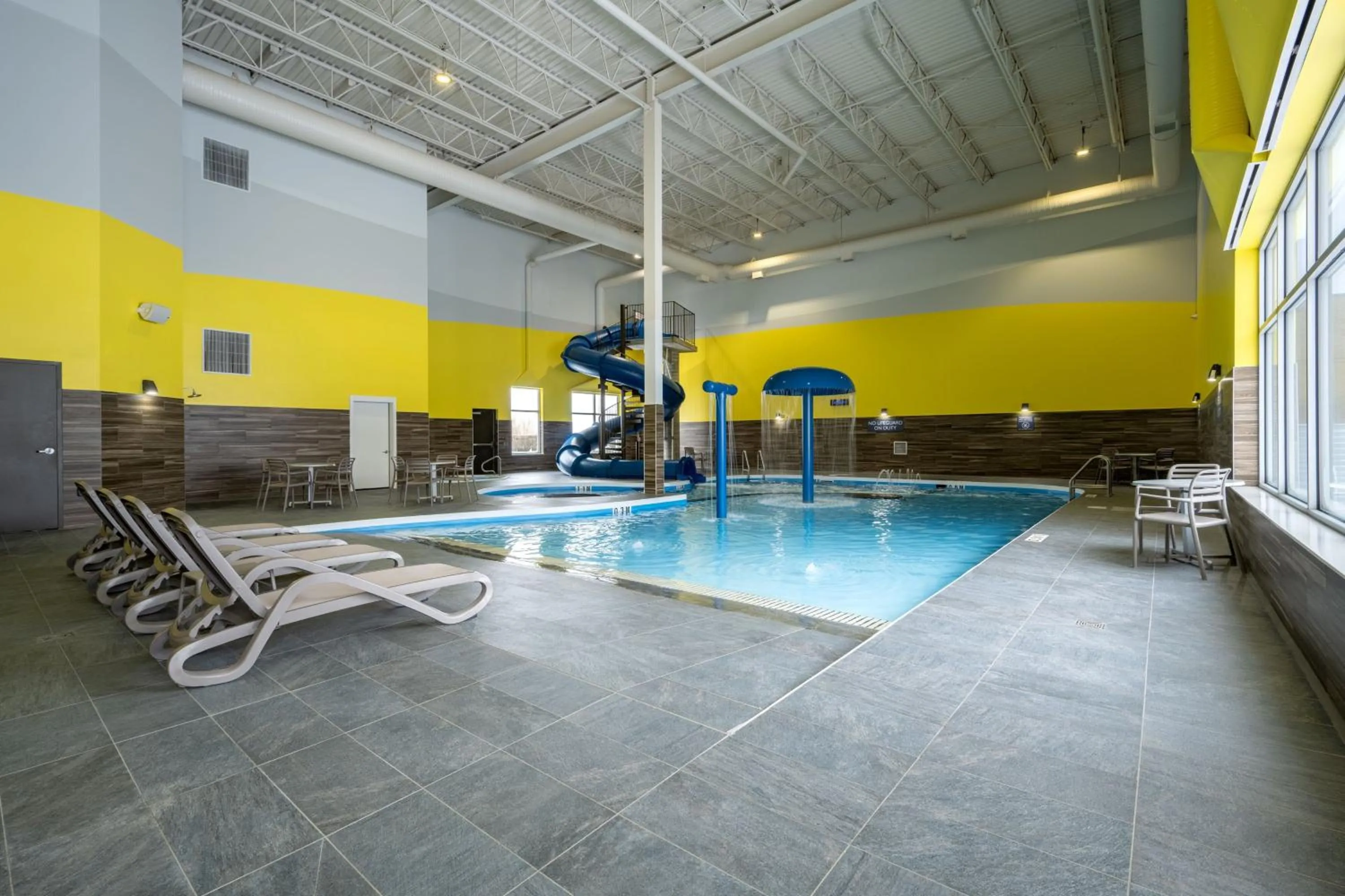 Swimming pool in Fairfield Inn & Suites by Marriott Winnipeg