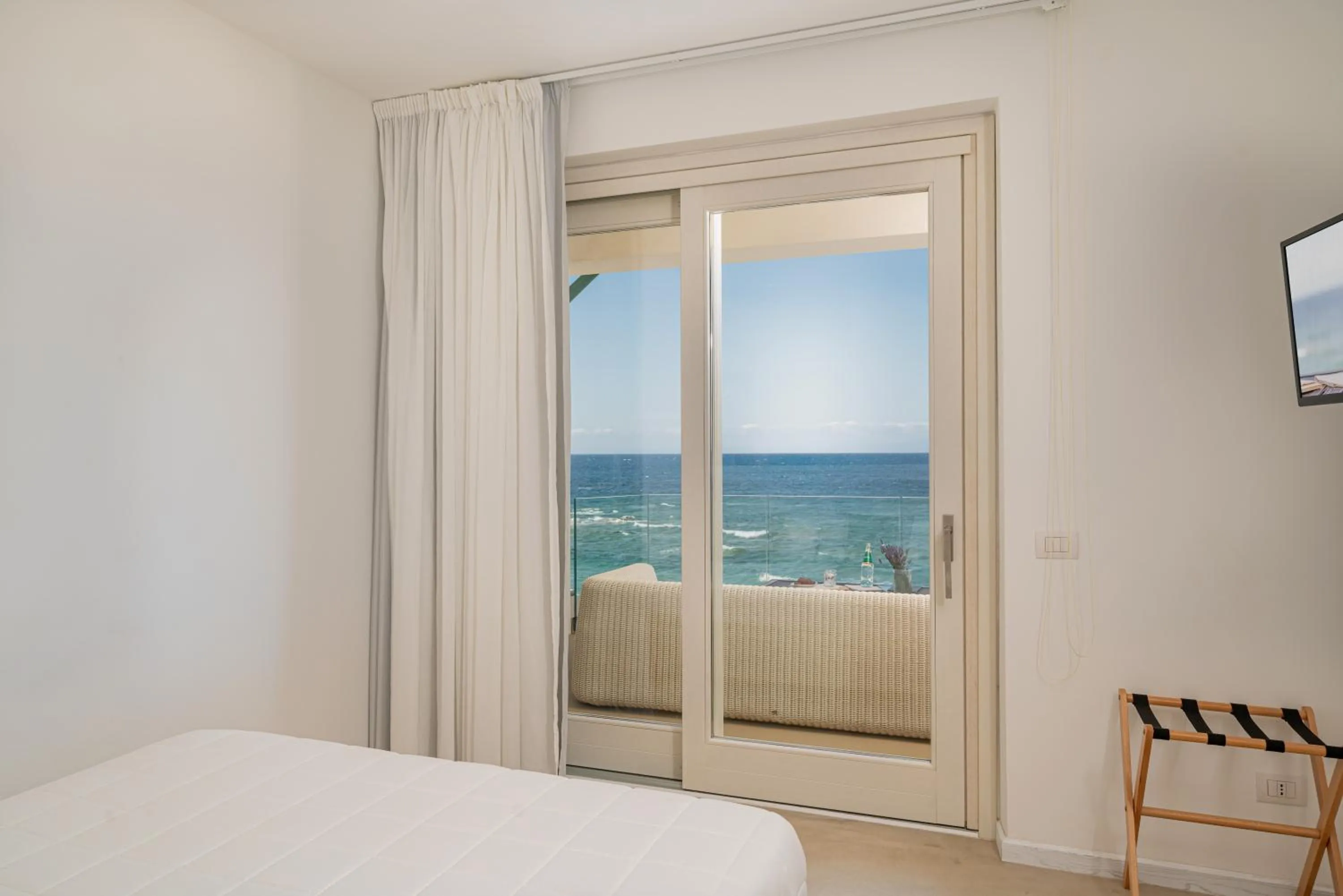 Bed in Jatika Boutique Hotel