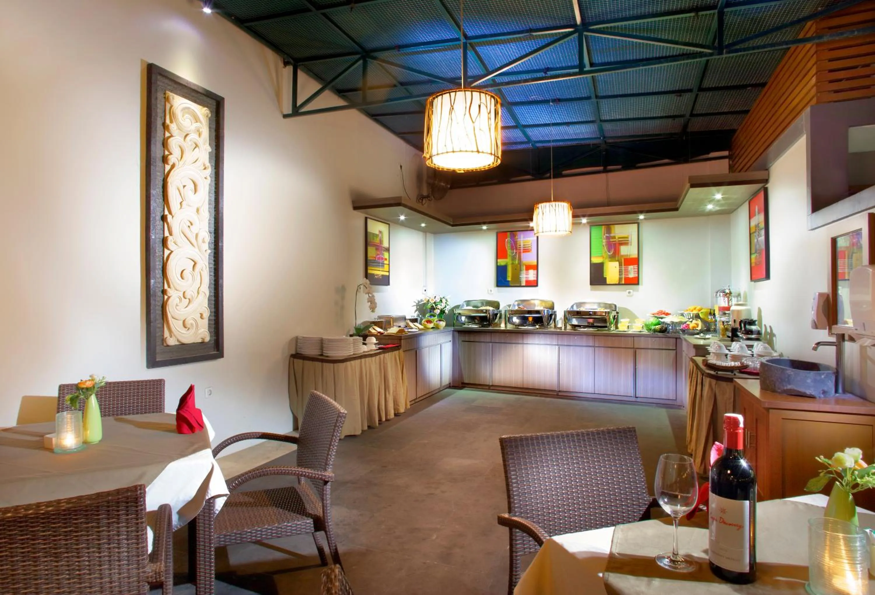 Restaurant/places to eat in The Banyumas Villa