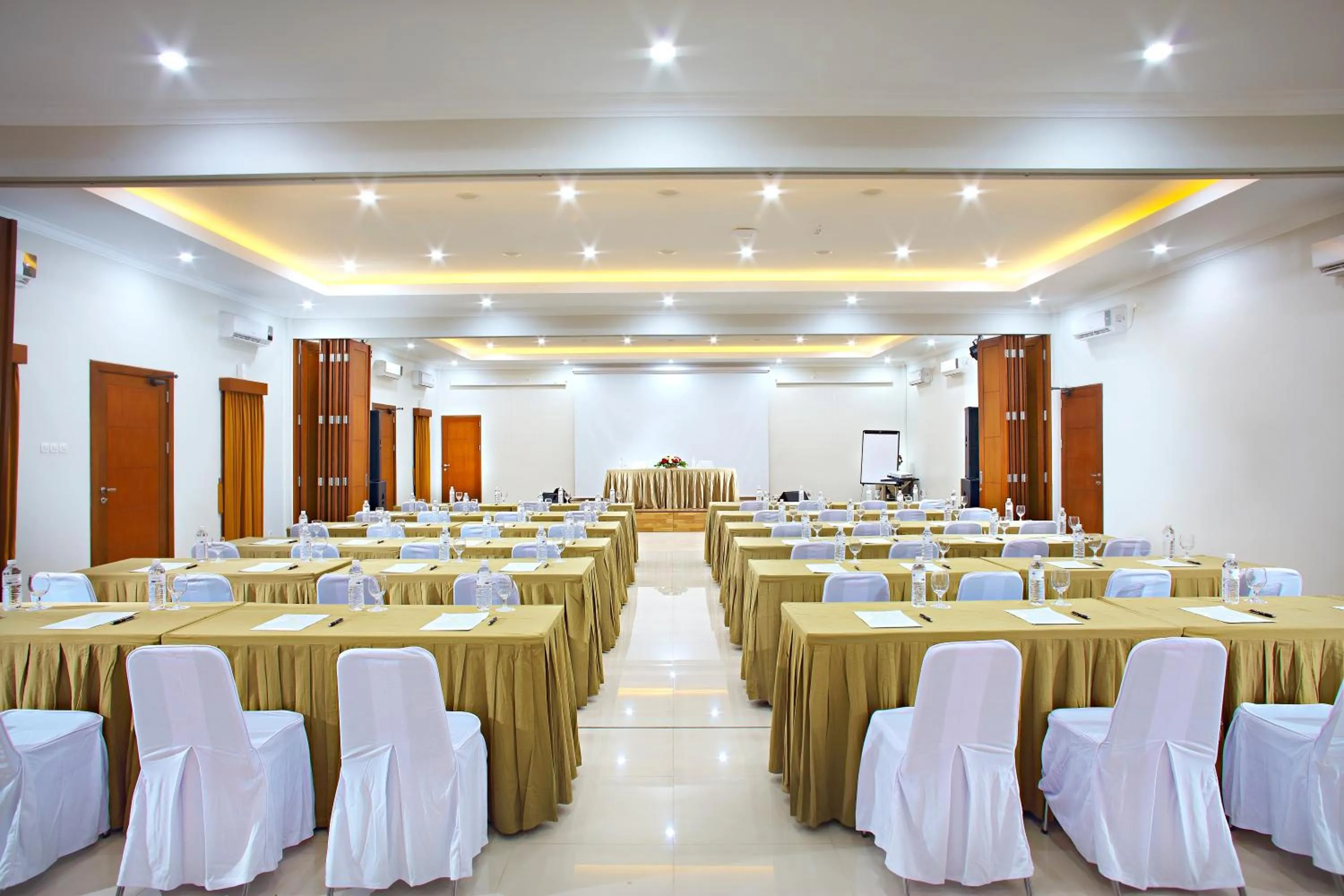 Meeting/conference room in The Banyumas Villa