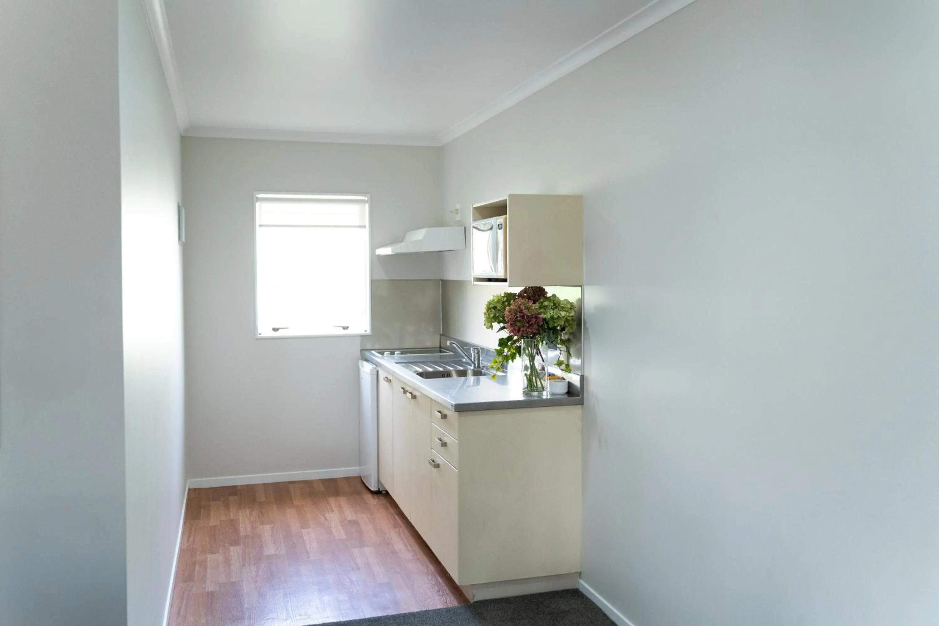 Pacific Coast Motor Lodge