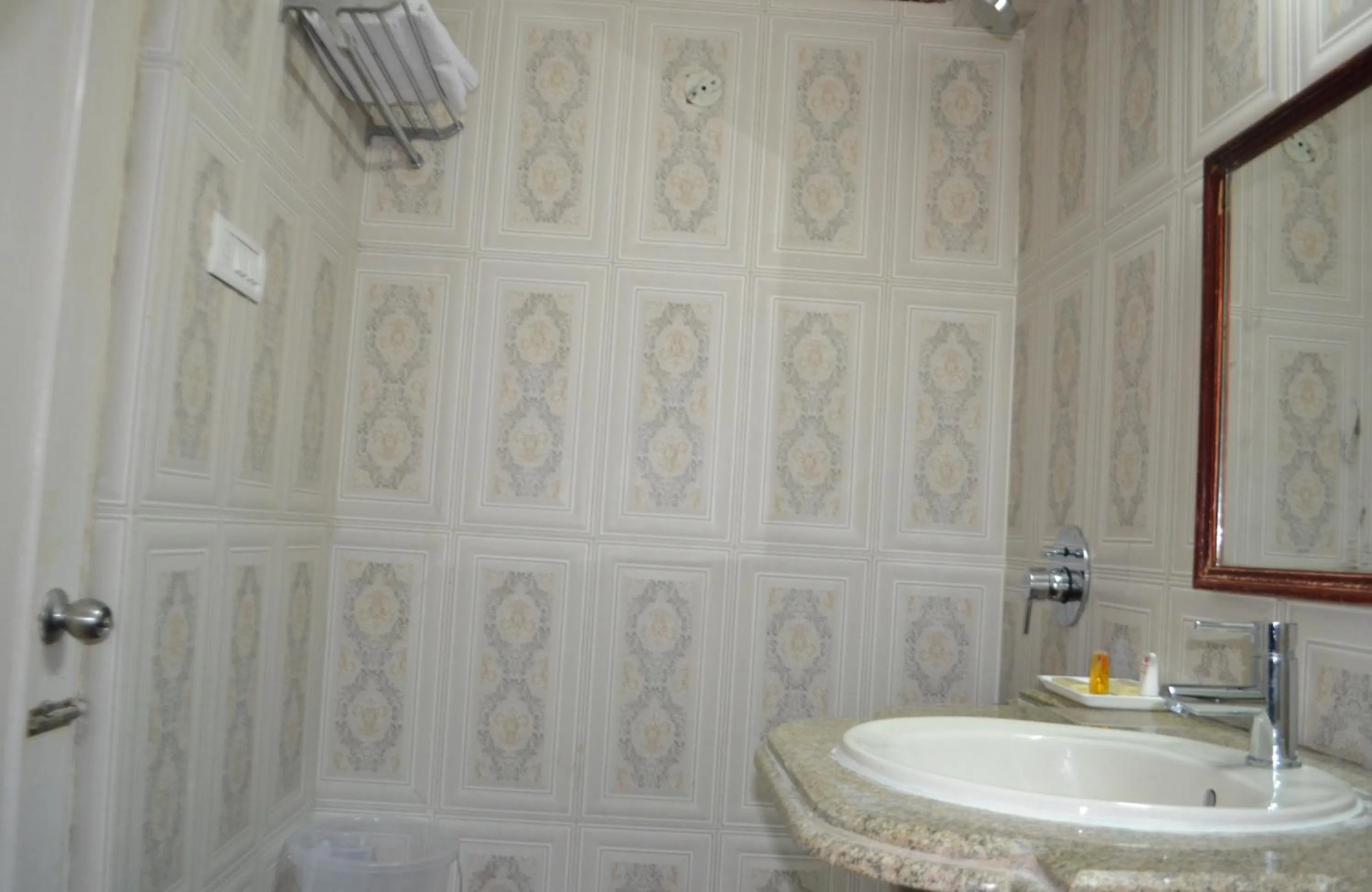 Bathroom in Chandra Inn