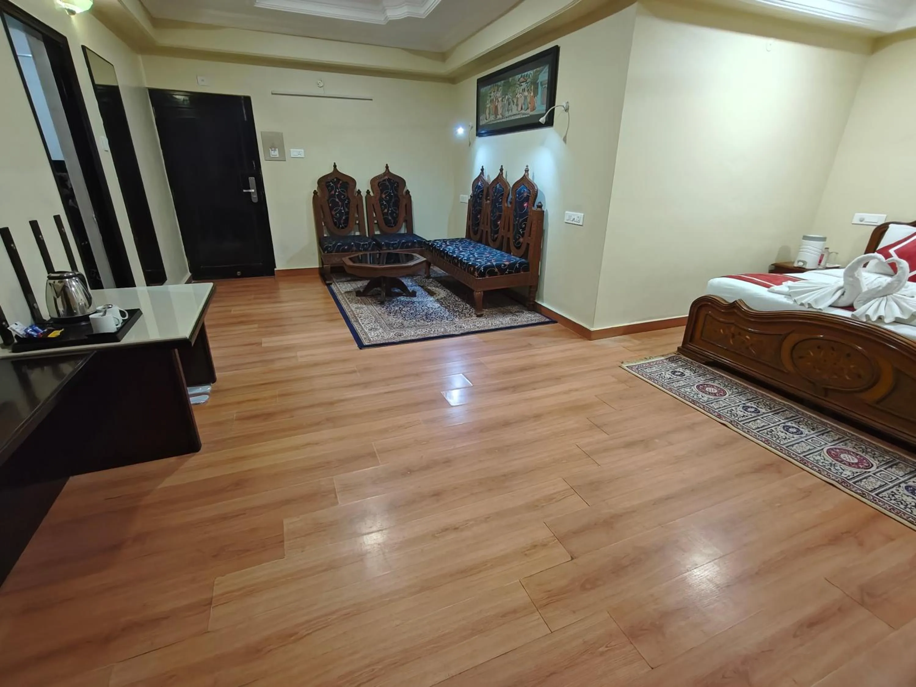 Bedroom, Bed in Chandra Inn