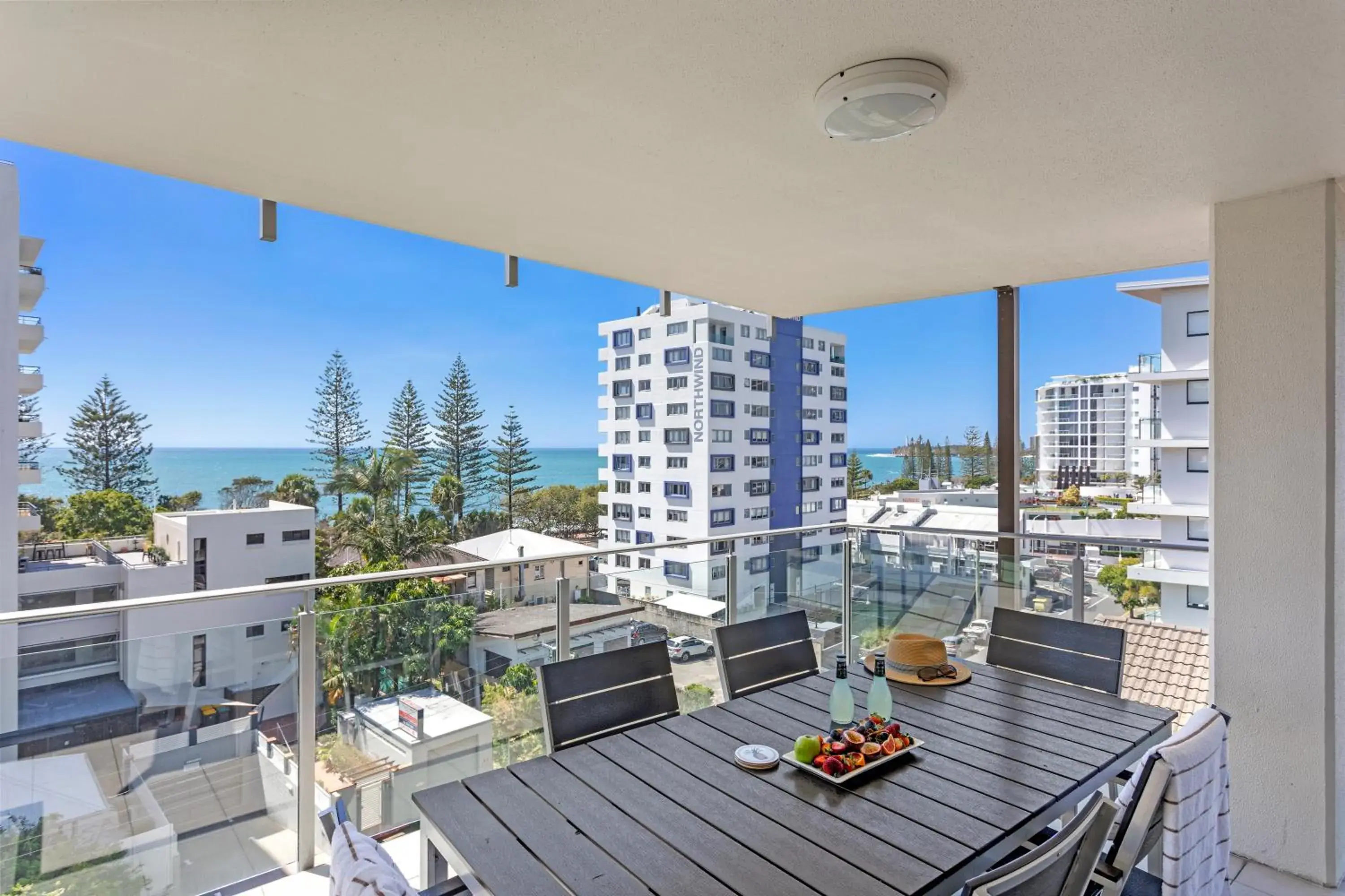 Two-Bedroom Apartment with Ocean View in Coco Mooloolaba Two-Bedroom Apartment with Ocean View in Coco Mooloolaba