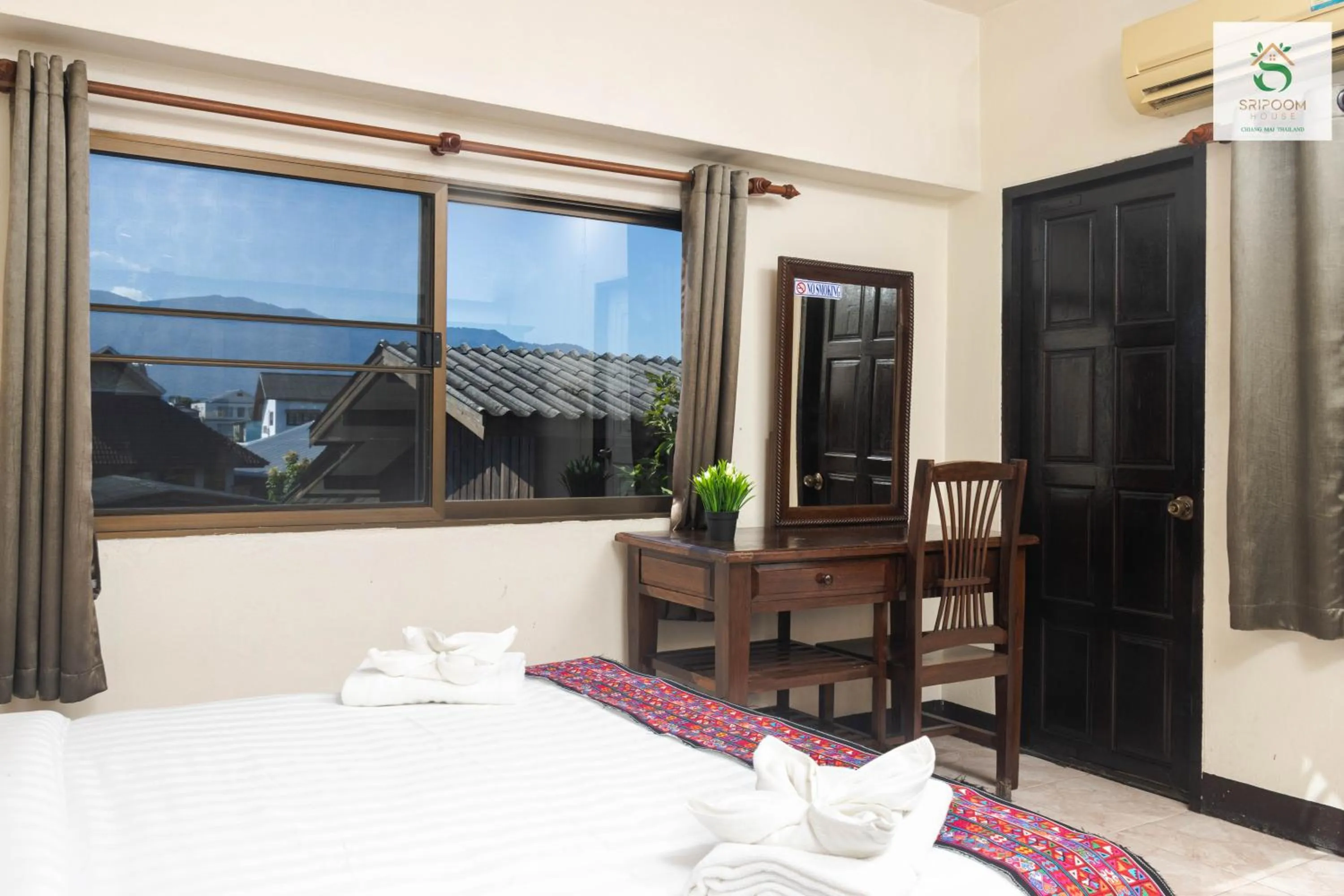 Bedroom in Sripoom House 1