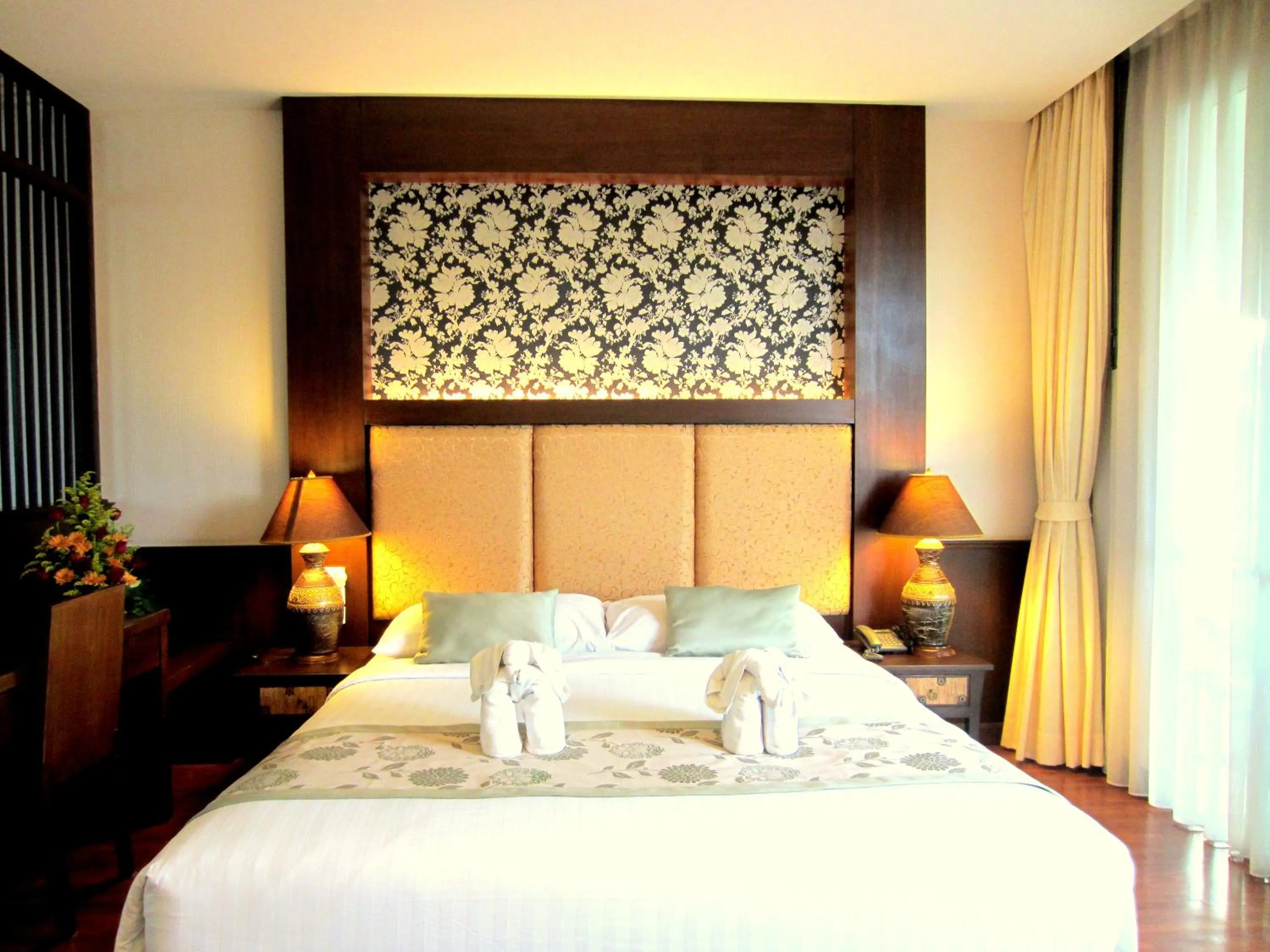 Photo of the whole room, Bed in Mountain Creek Wellness Resort Chiangmai