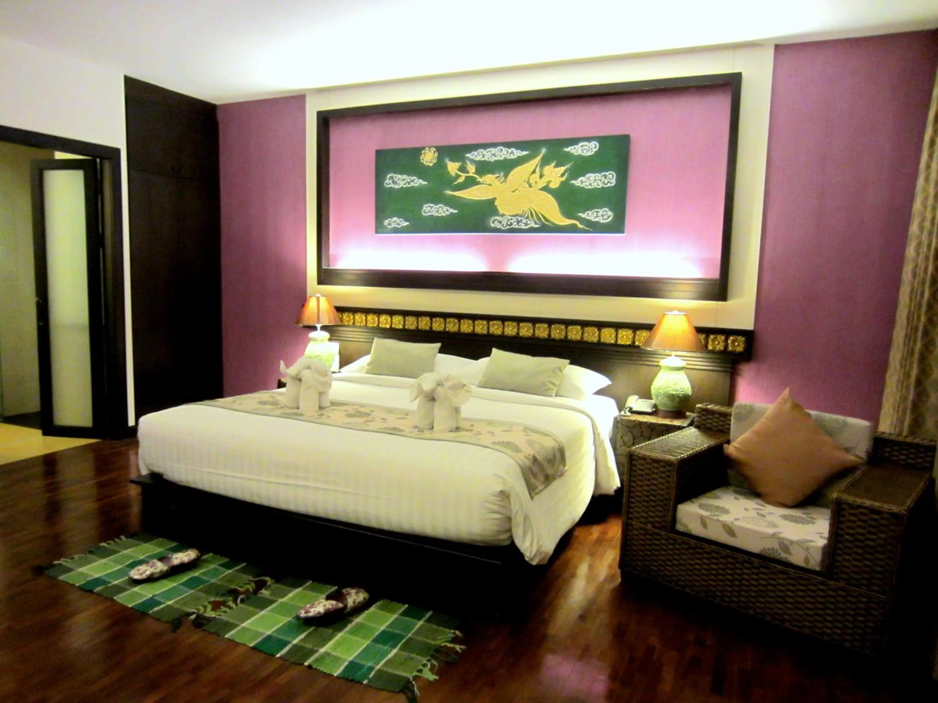 Photo of the whole room, Bed in Mountain Creek Wellness Resort Chiangmai