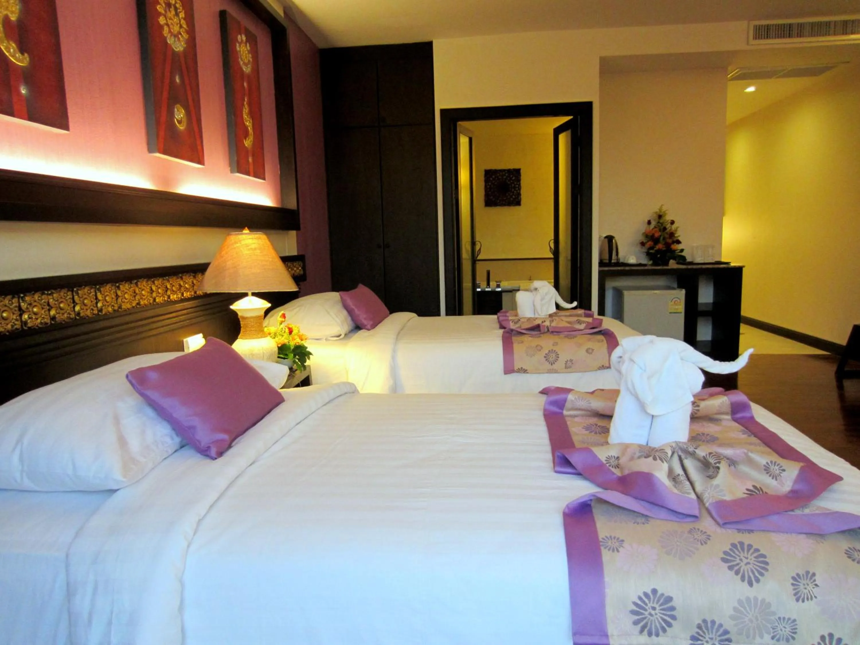 Photo of the whole room, Bed in Mountain Creek Wellness Resort Chiangmai