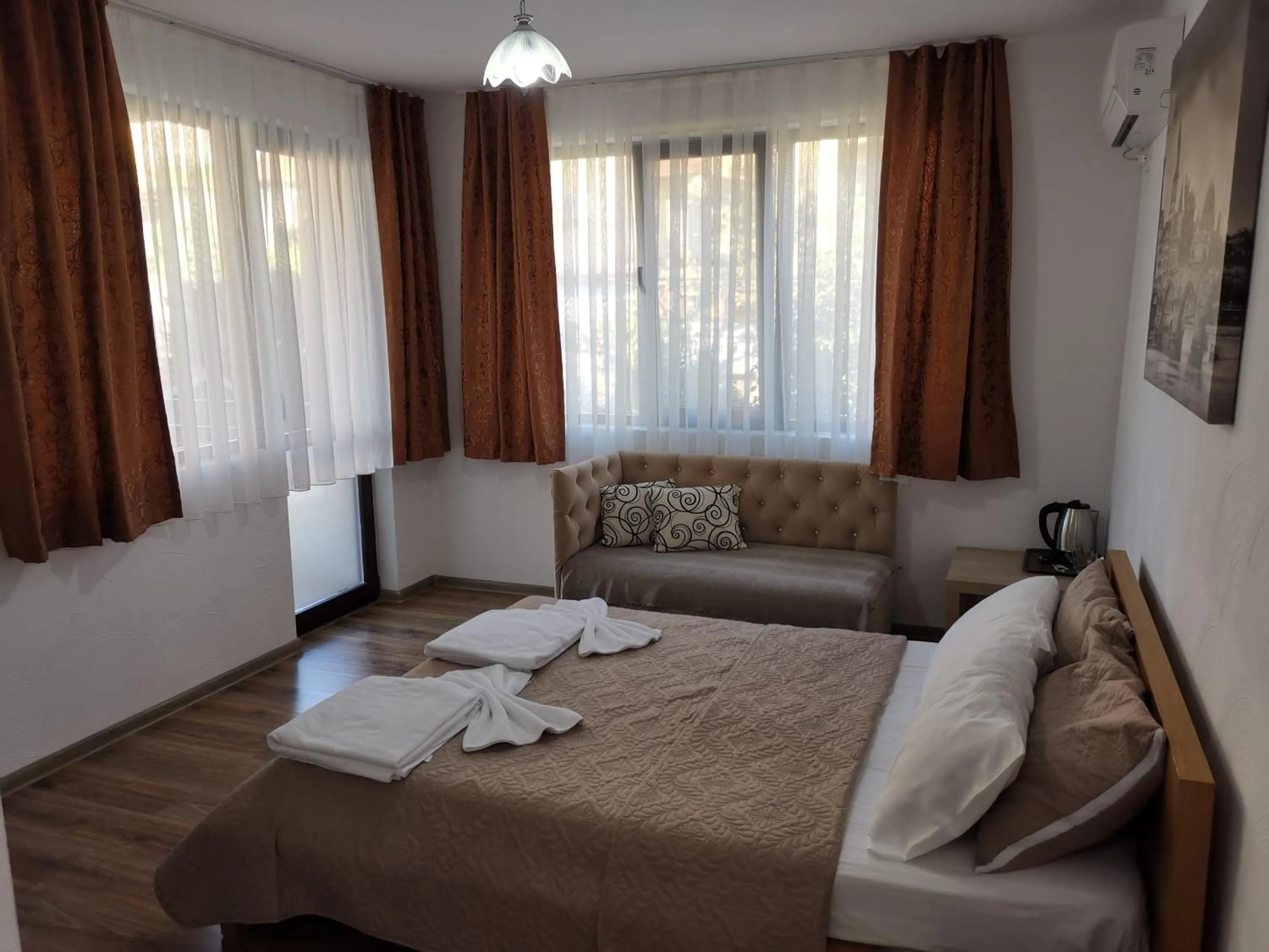 Bed in Hotel My House