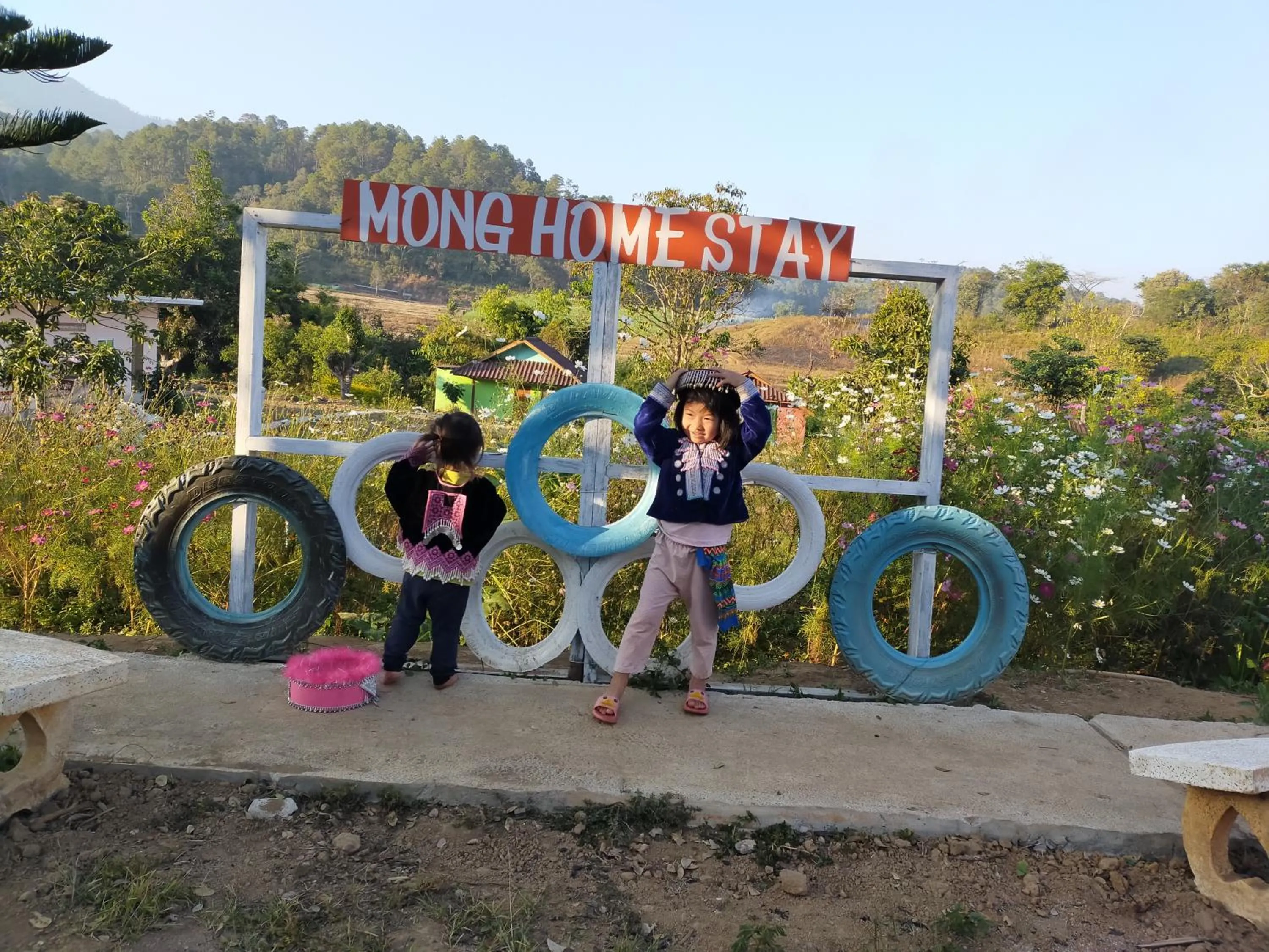 Mong Homestay Resort