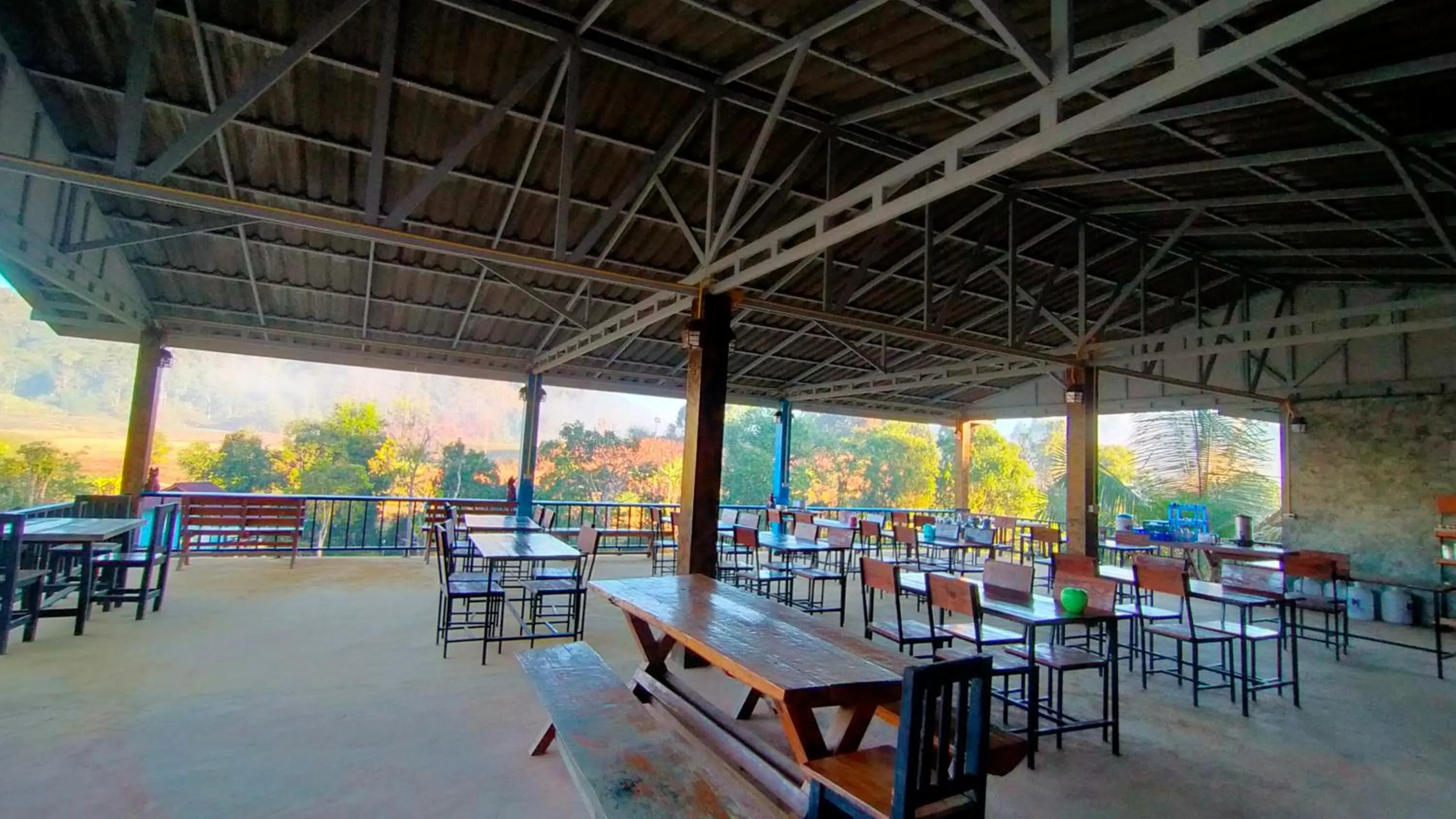 Mong Homestay Resort