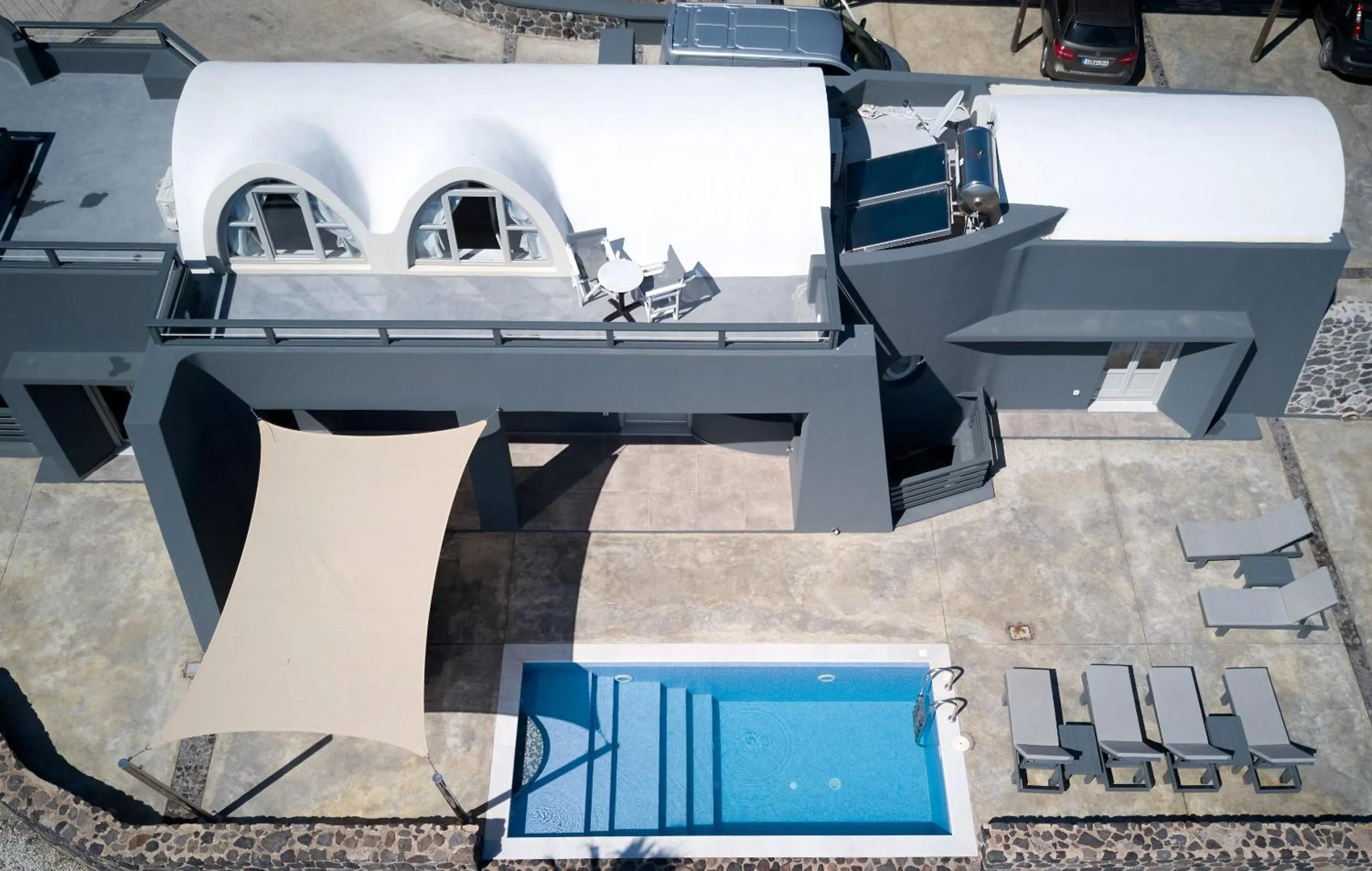 Theano Cave Suites & Villas