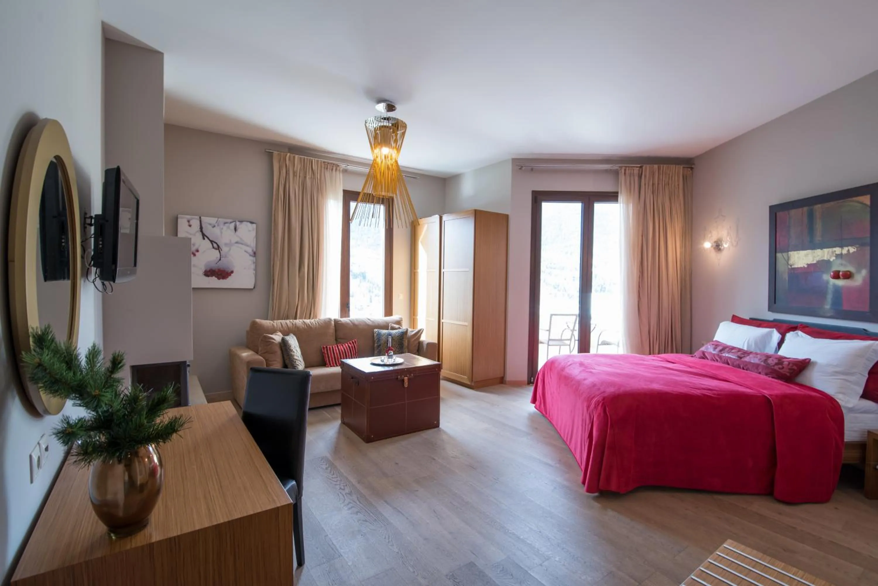 Bedroom, Bed in Forest Suites Boutique Hotel