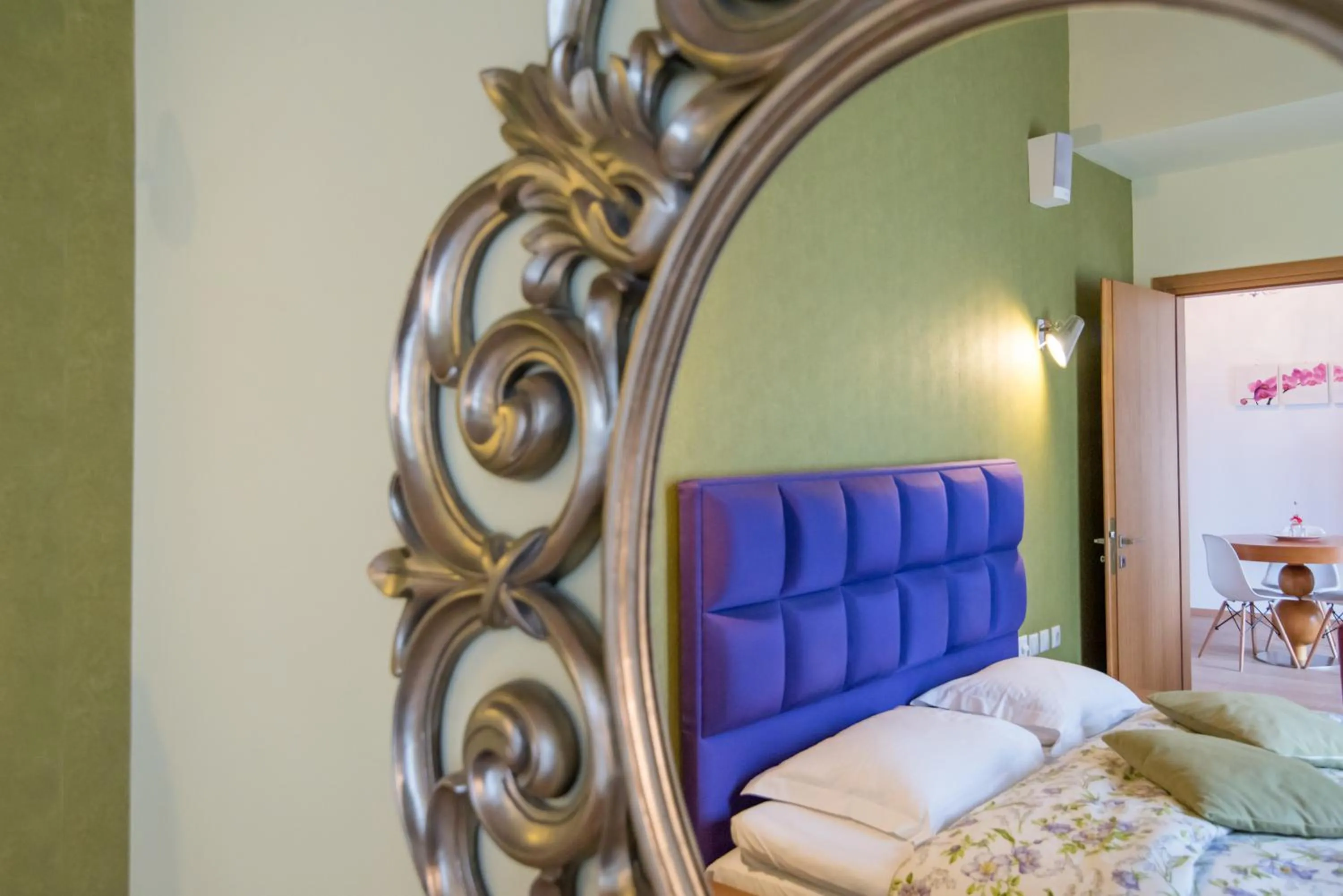 Living room, Bed in Forest Suites Boutique Hotel