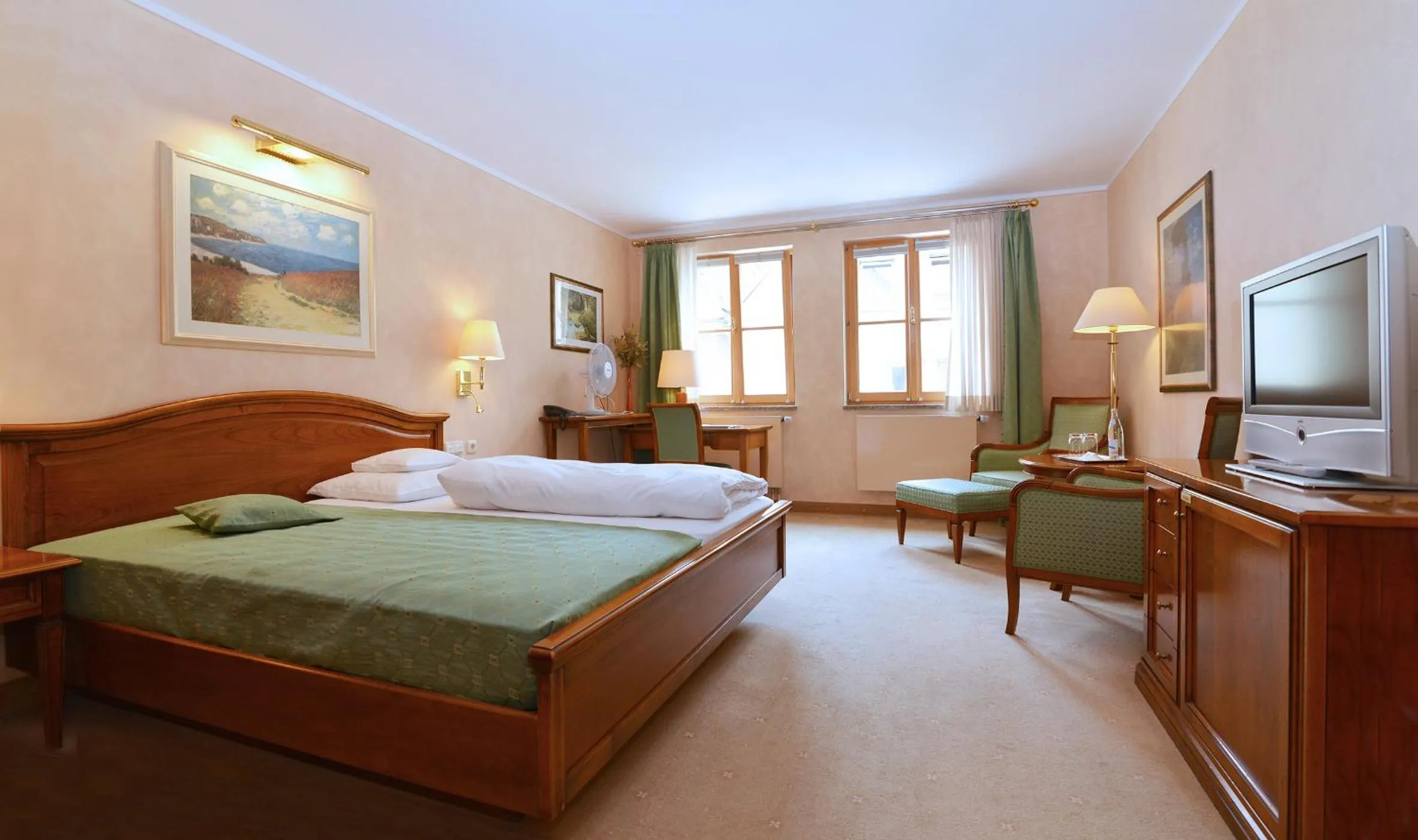 Photo of the whole room, Bed in Altstadthotel Bräuwirt