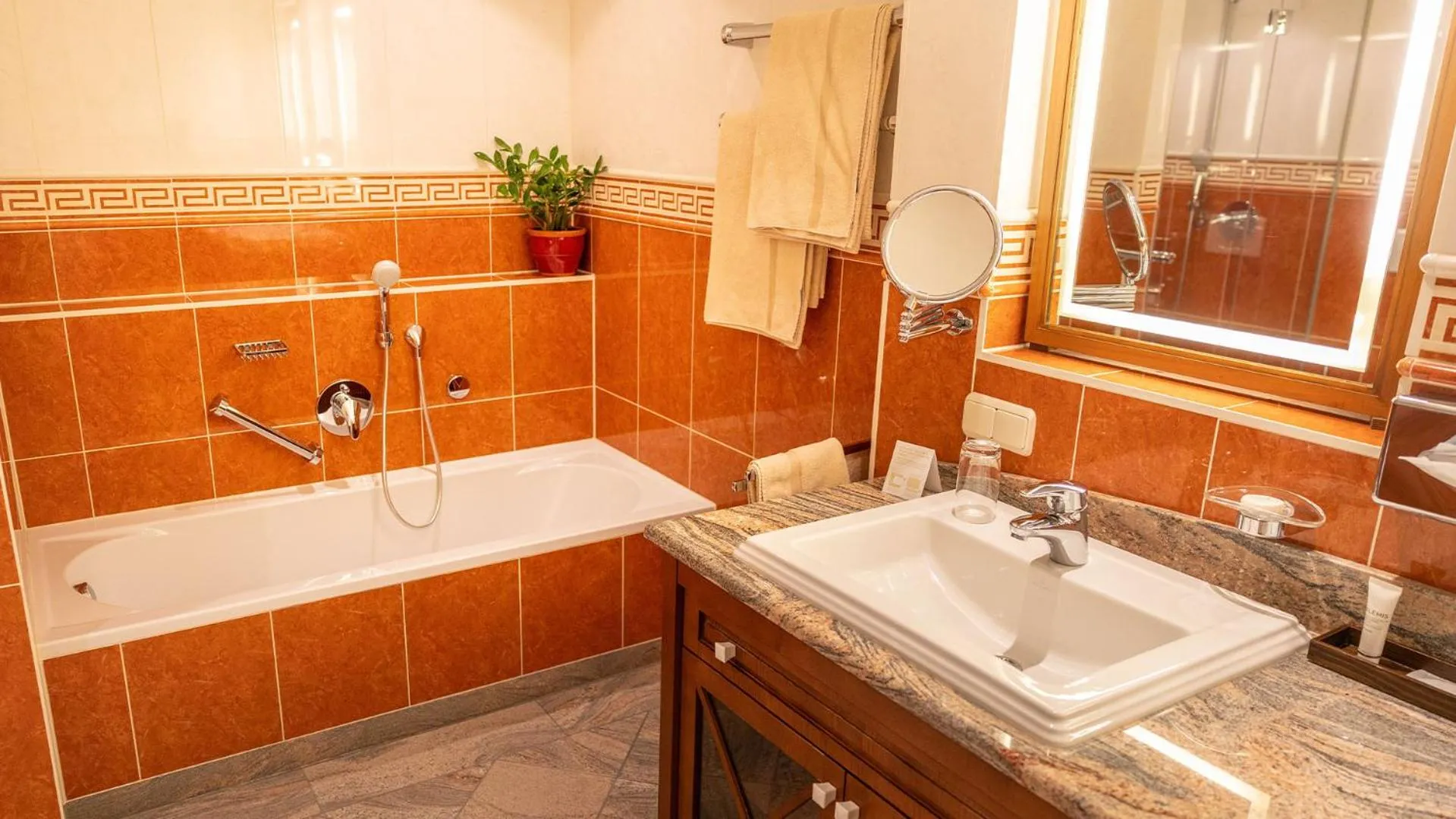 Bathroom in Altstadthotel Bräuwirt