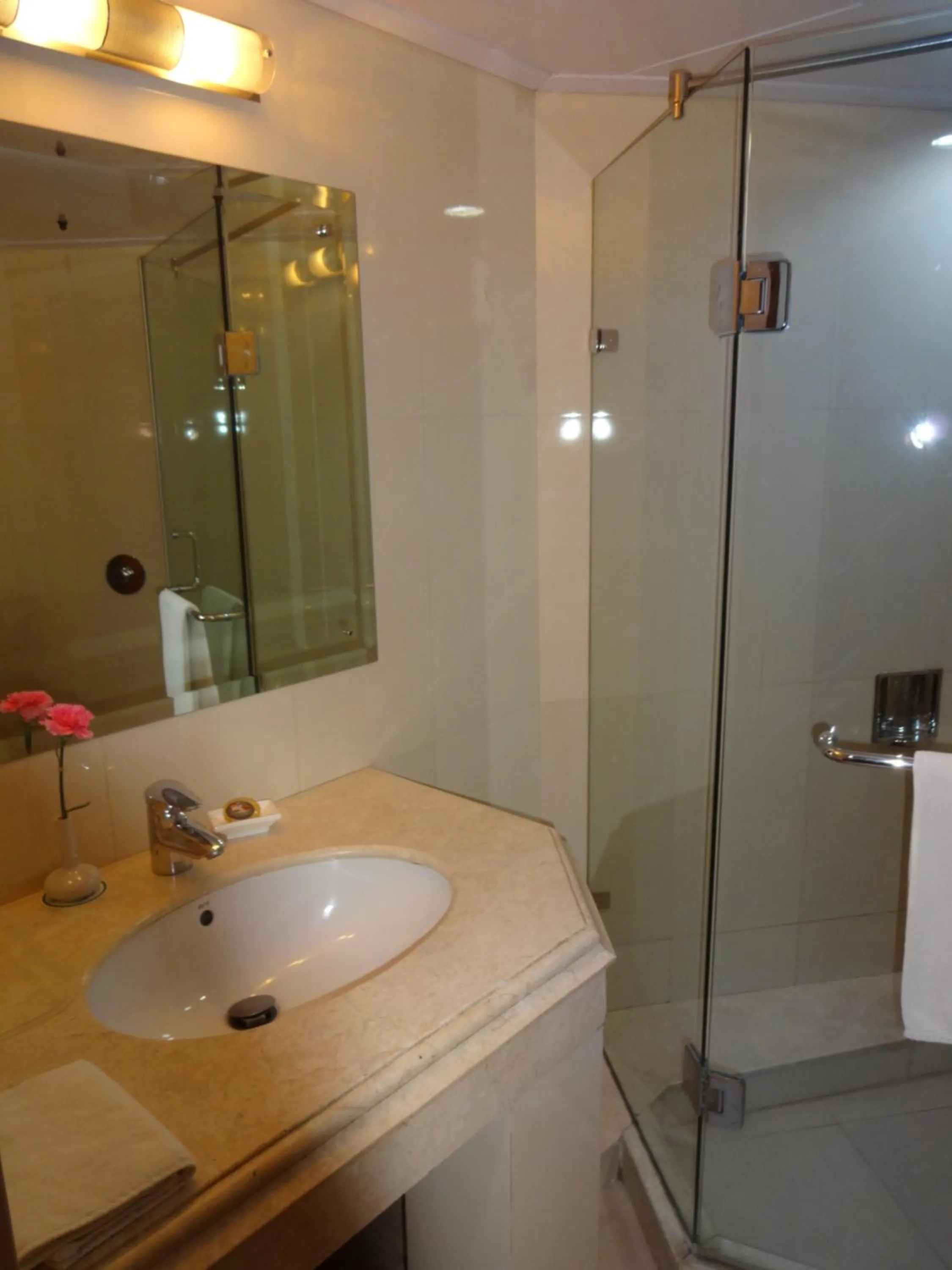 Bathroom in Hotel Combermere