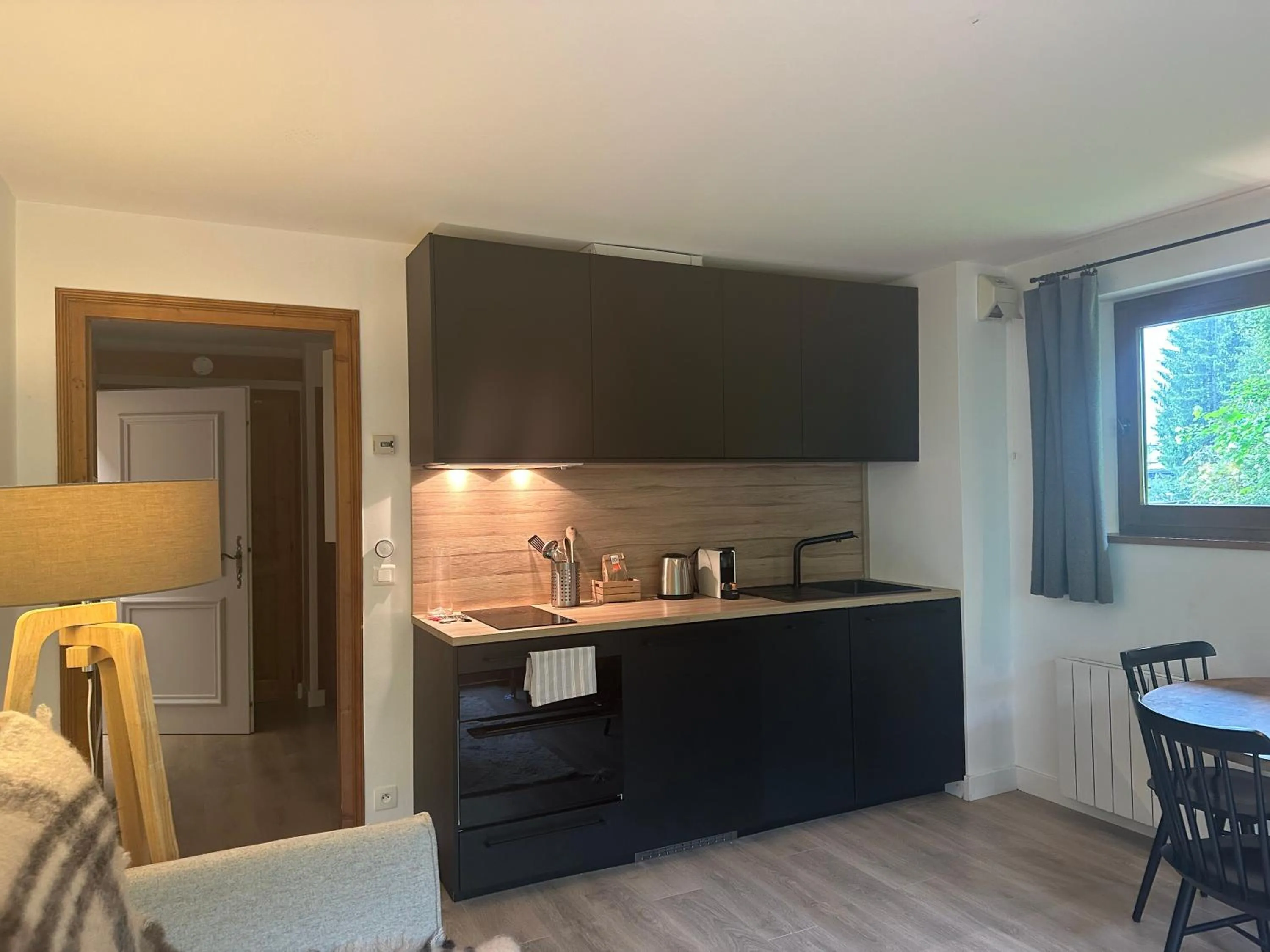 Kitchen or kitchenette in La Résidence de L'Ours