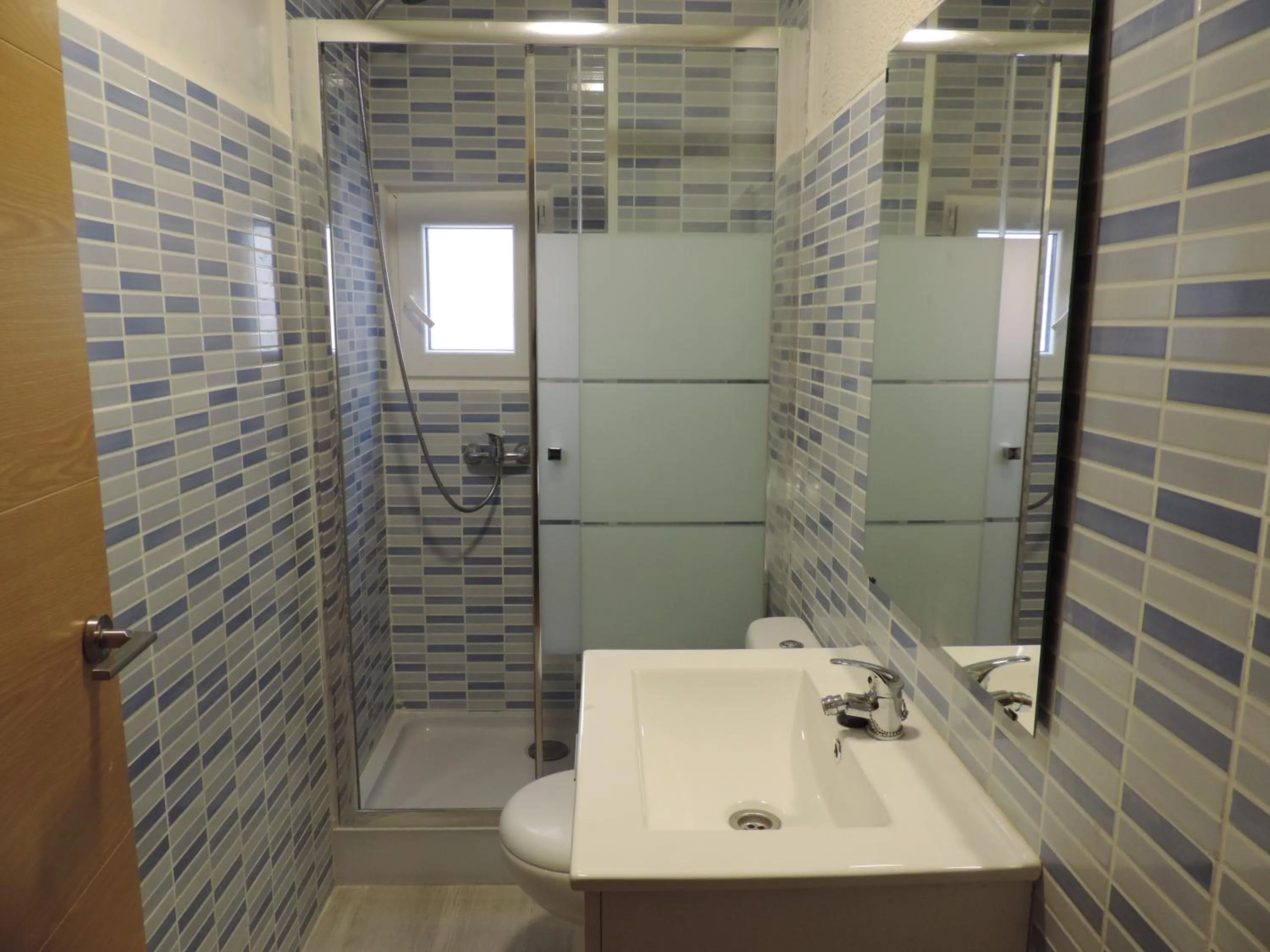 Shower in Hostel El Cascabel