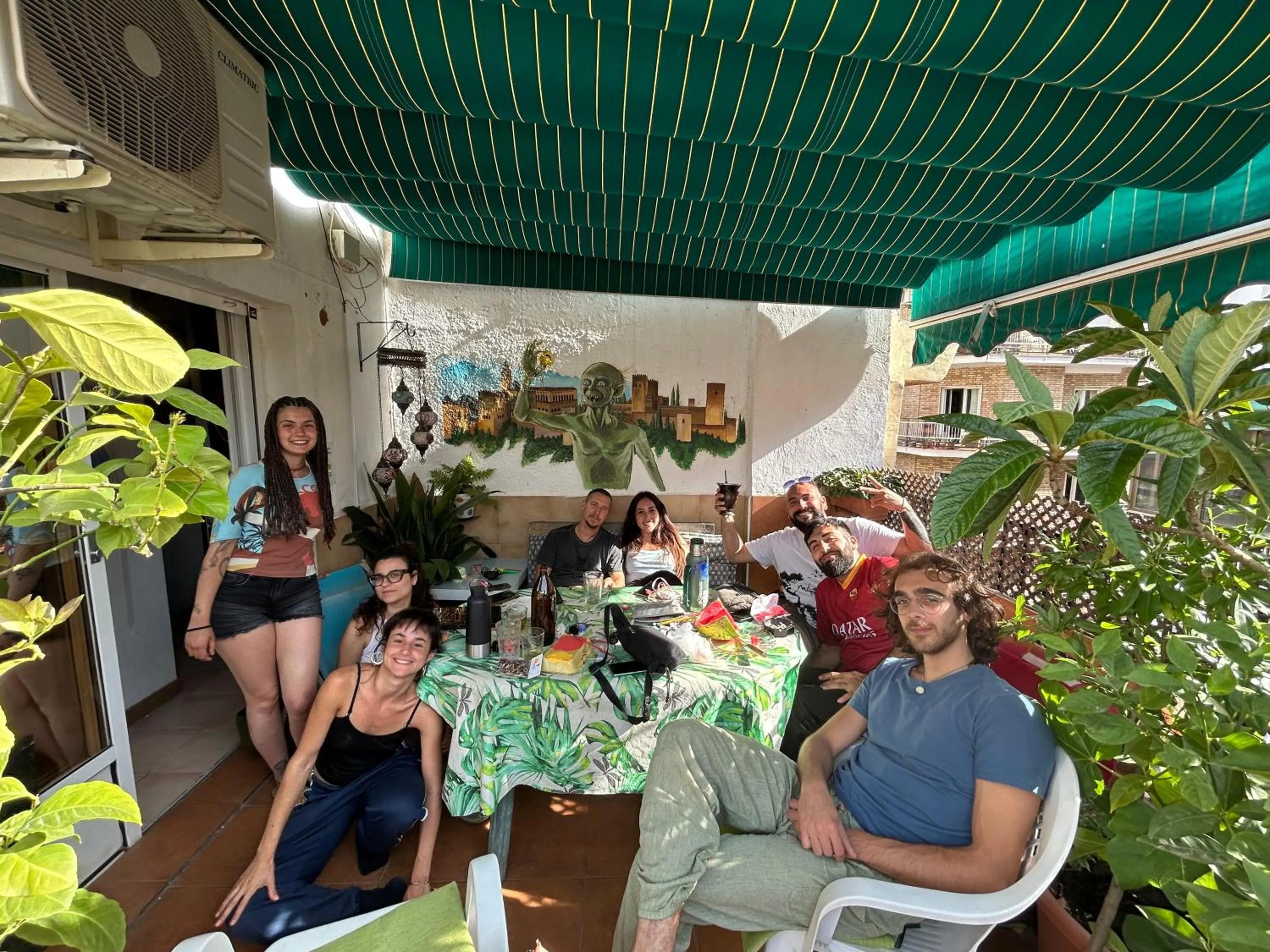 Property building in Hostel El Cascabel