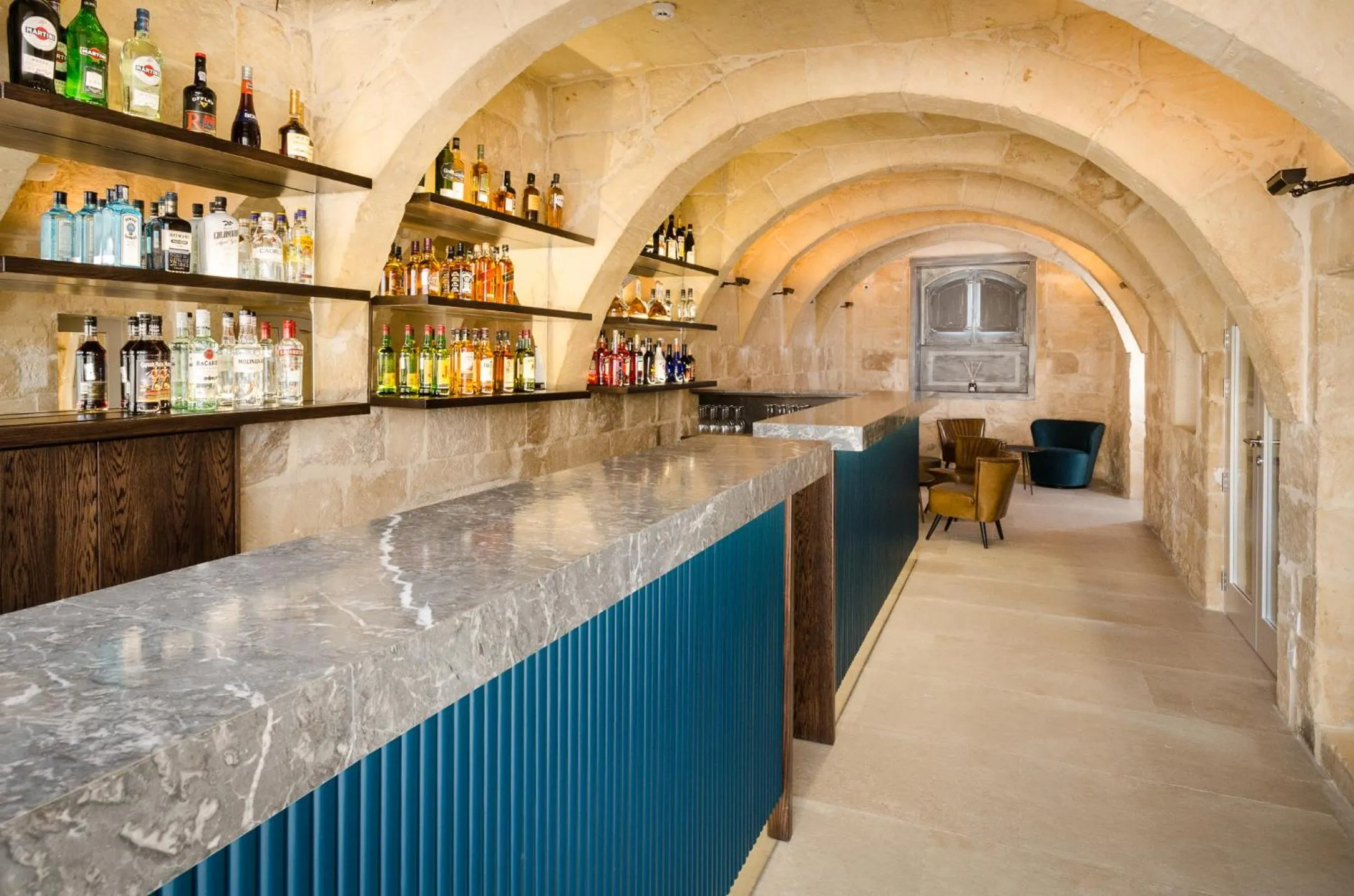 Restaurant/places to eat in Cesca's Boutique Hotel