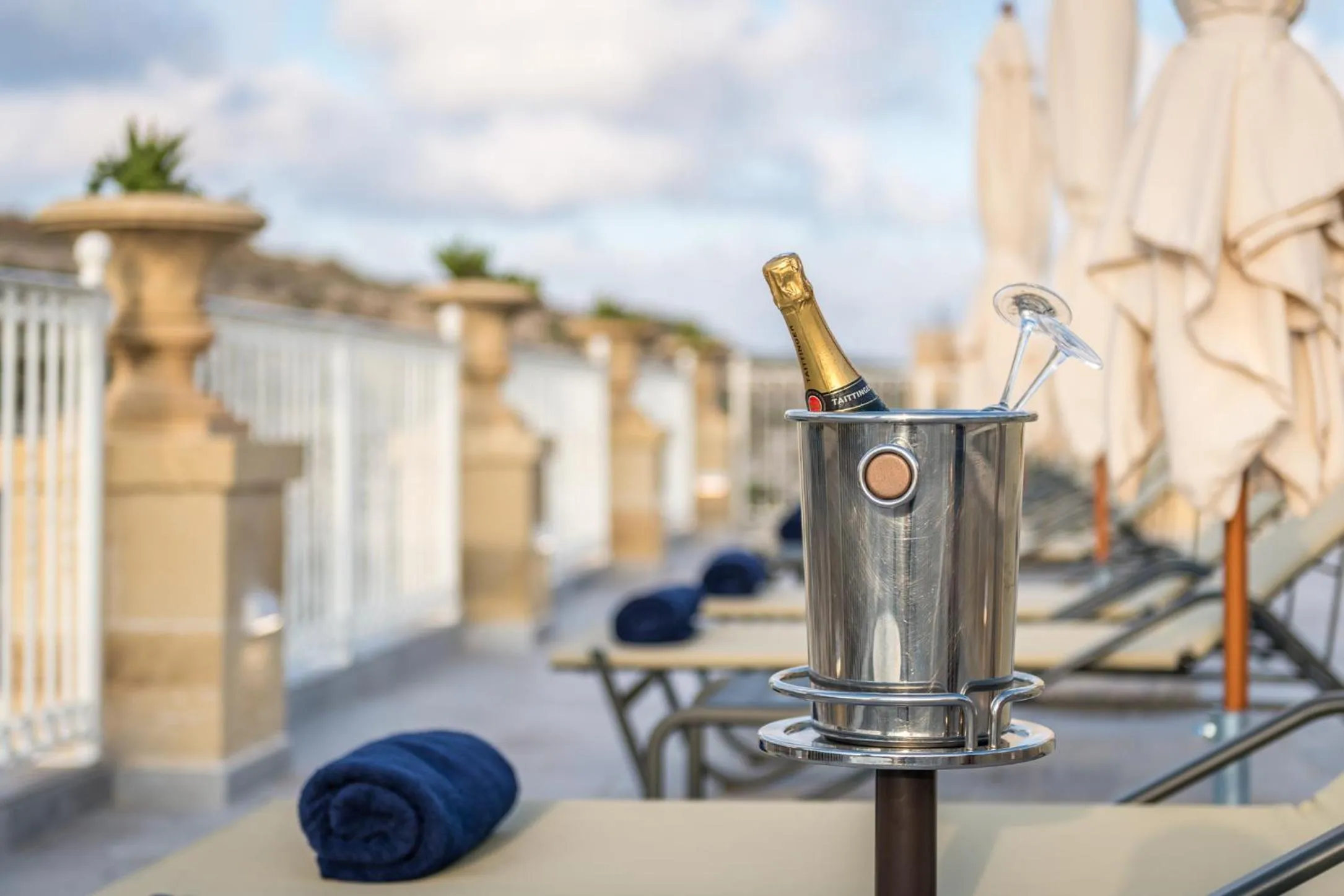 Swimming pool in Cesca's Boutique Hotel