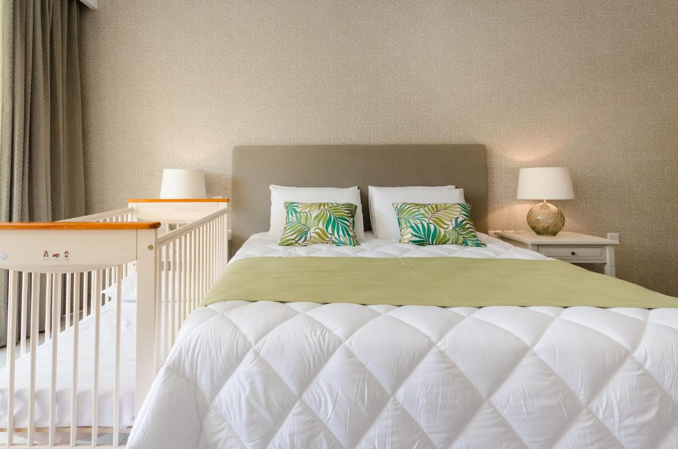 Bed in Cesca's Boutique Hotel