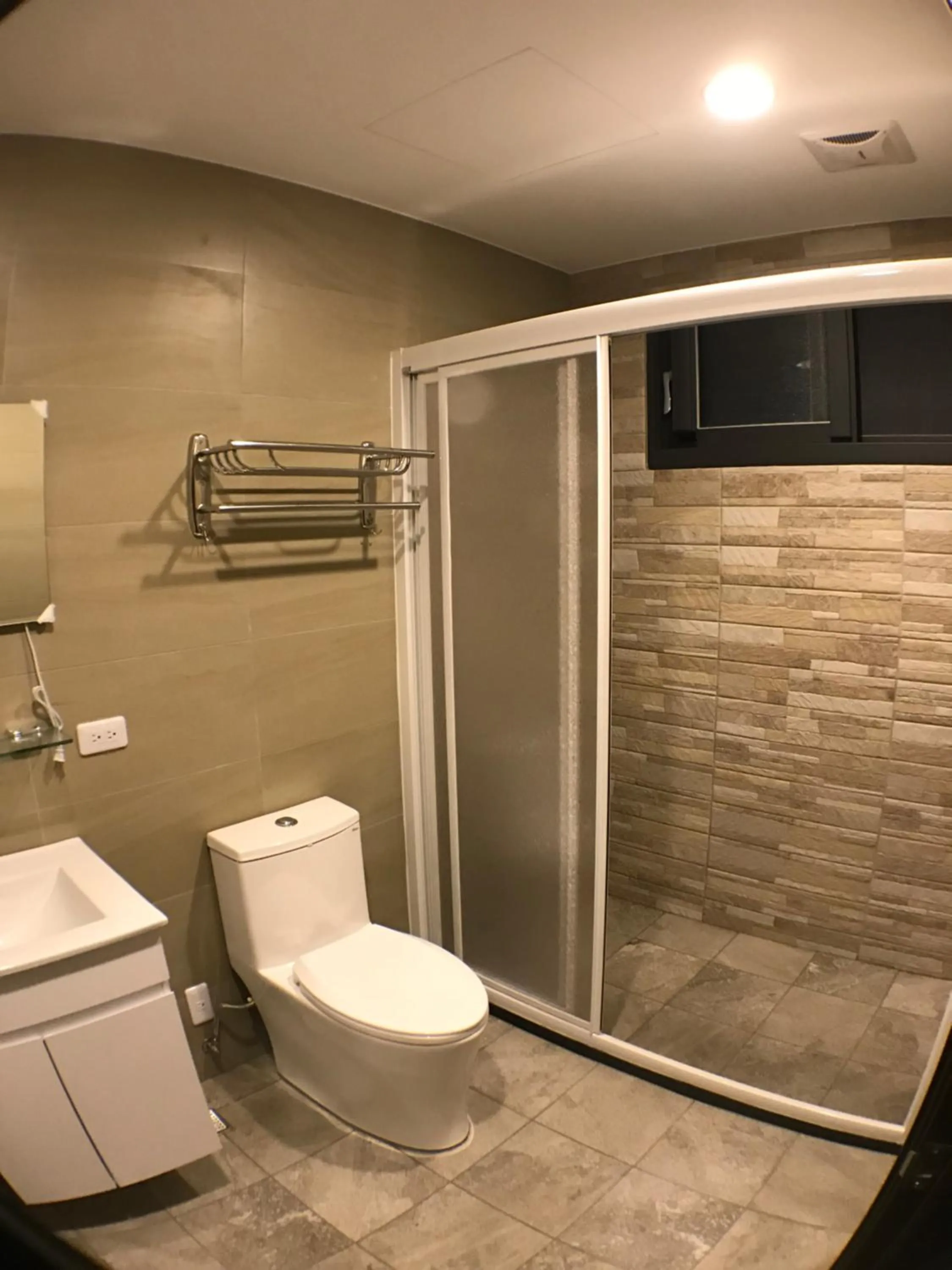 Shower in Chi Chu B&B