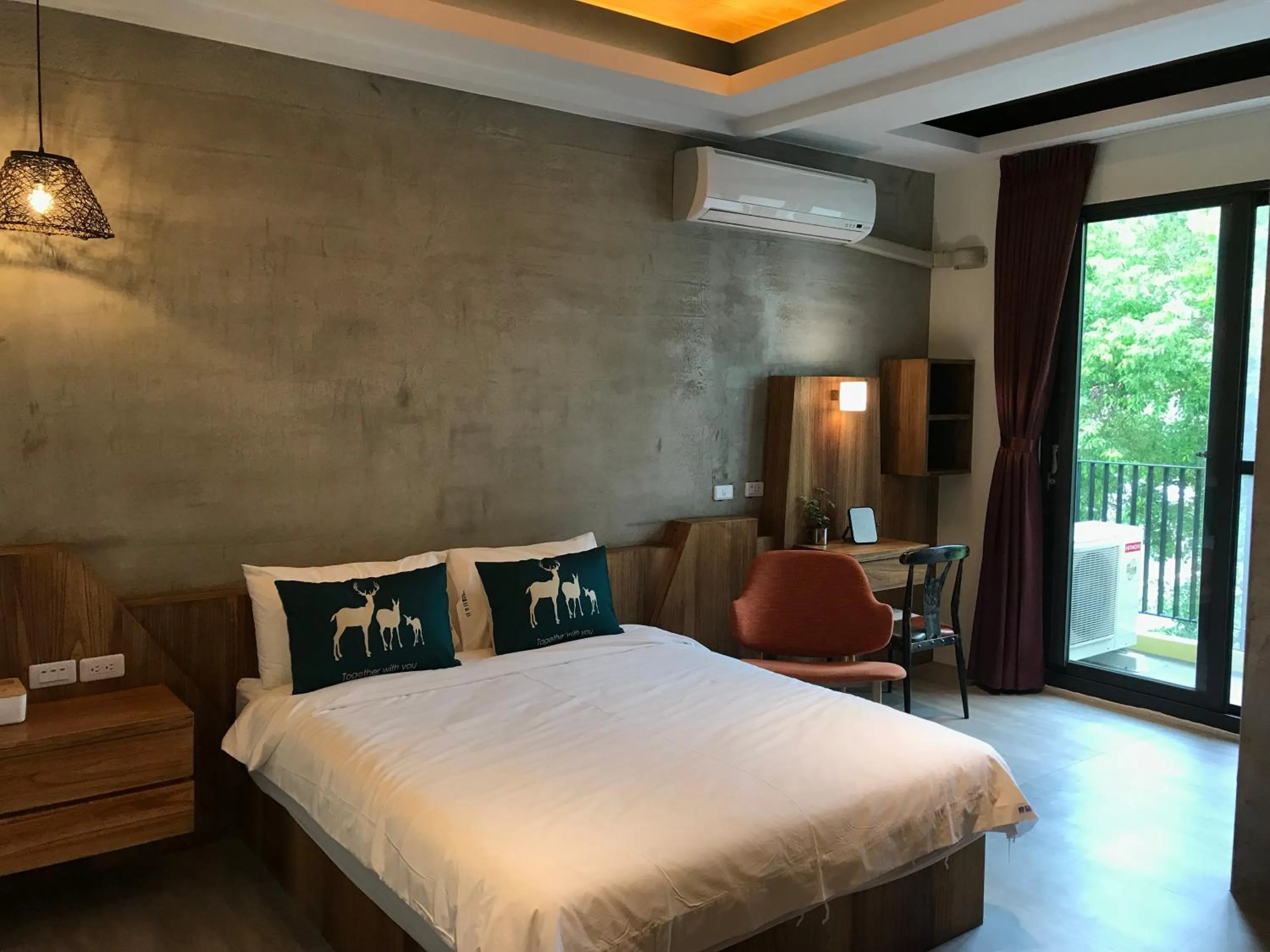 Photo of the whole room, Bed in Chi Chu B&B