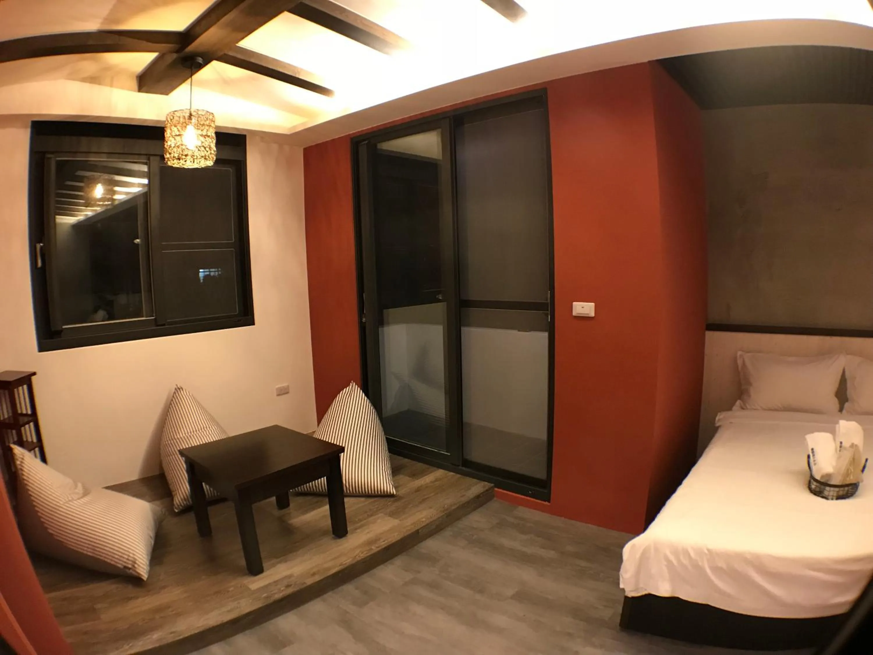 Photo of the whole room, Bed in Chi Chu B&B