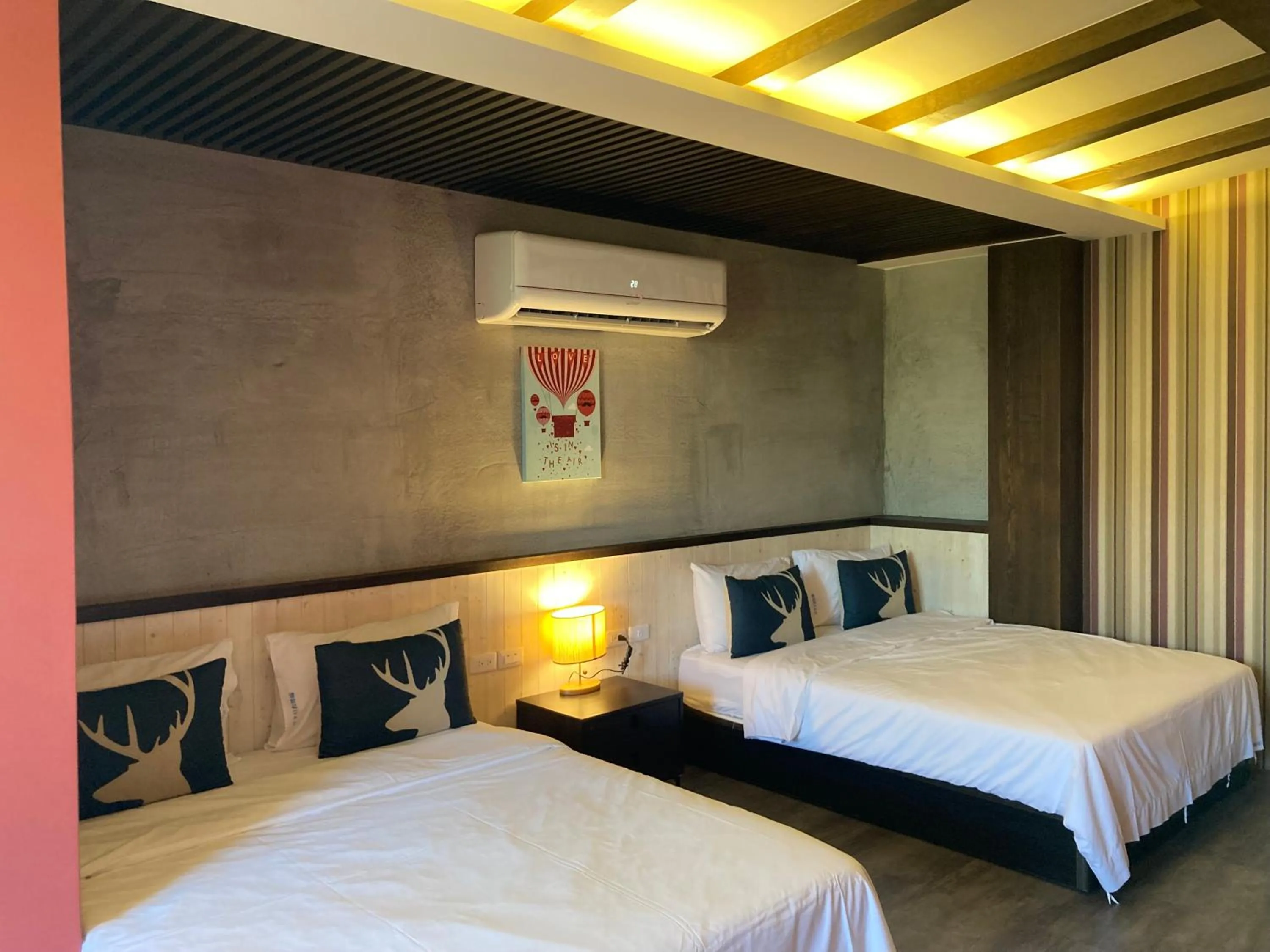 Photo of the whole room, Bed in Chi Chu B&B