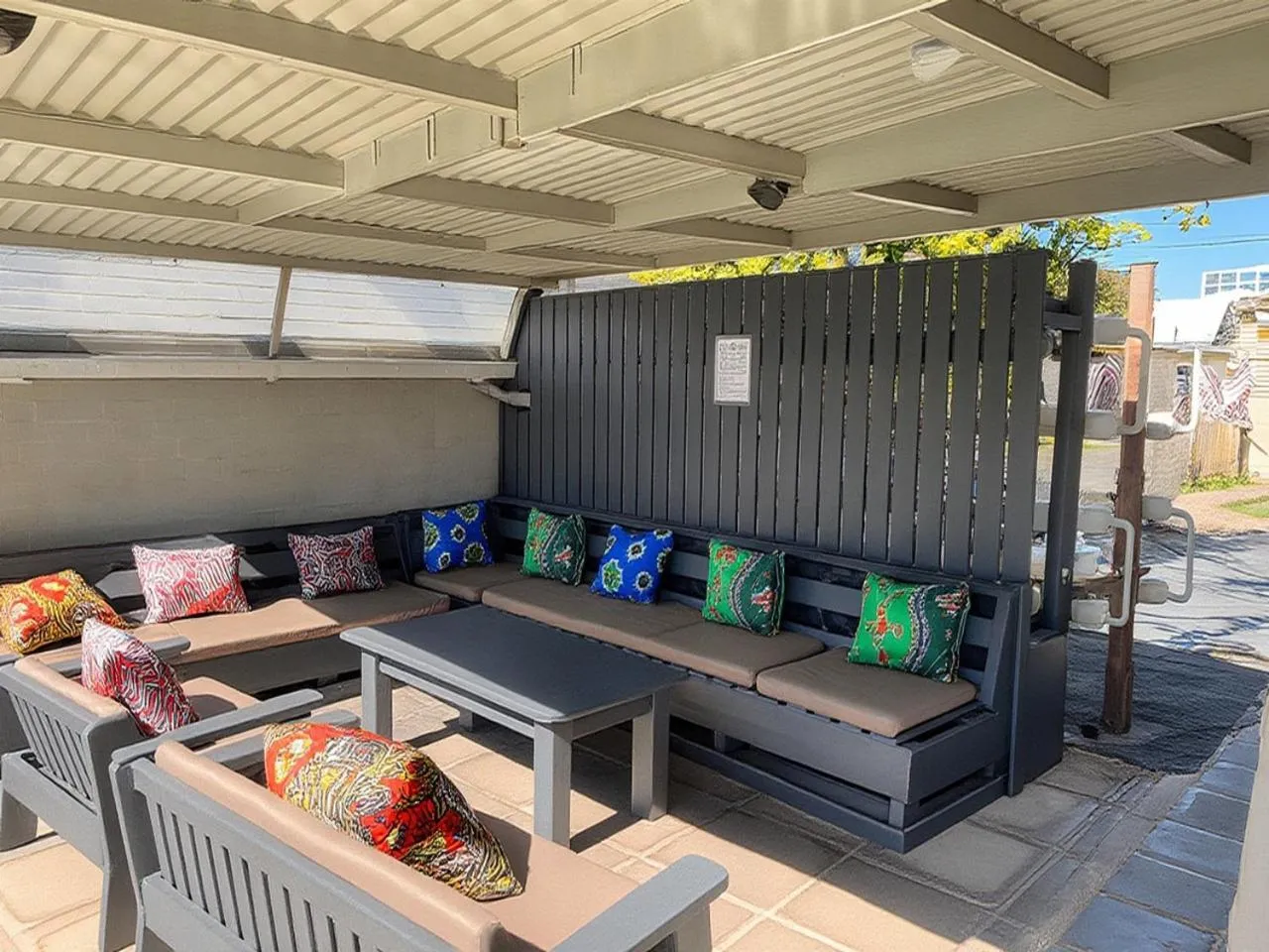 Green Elephant Backpackers