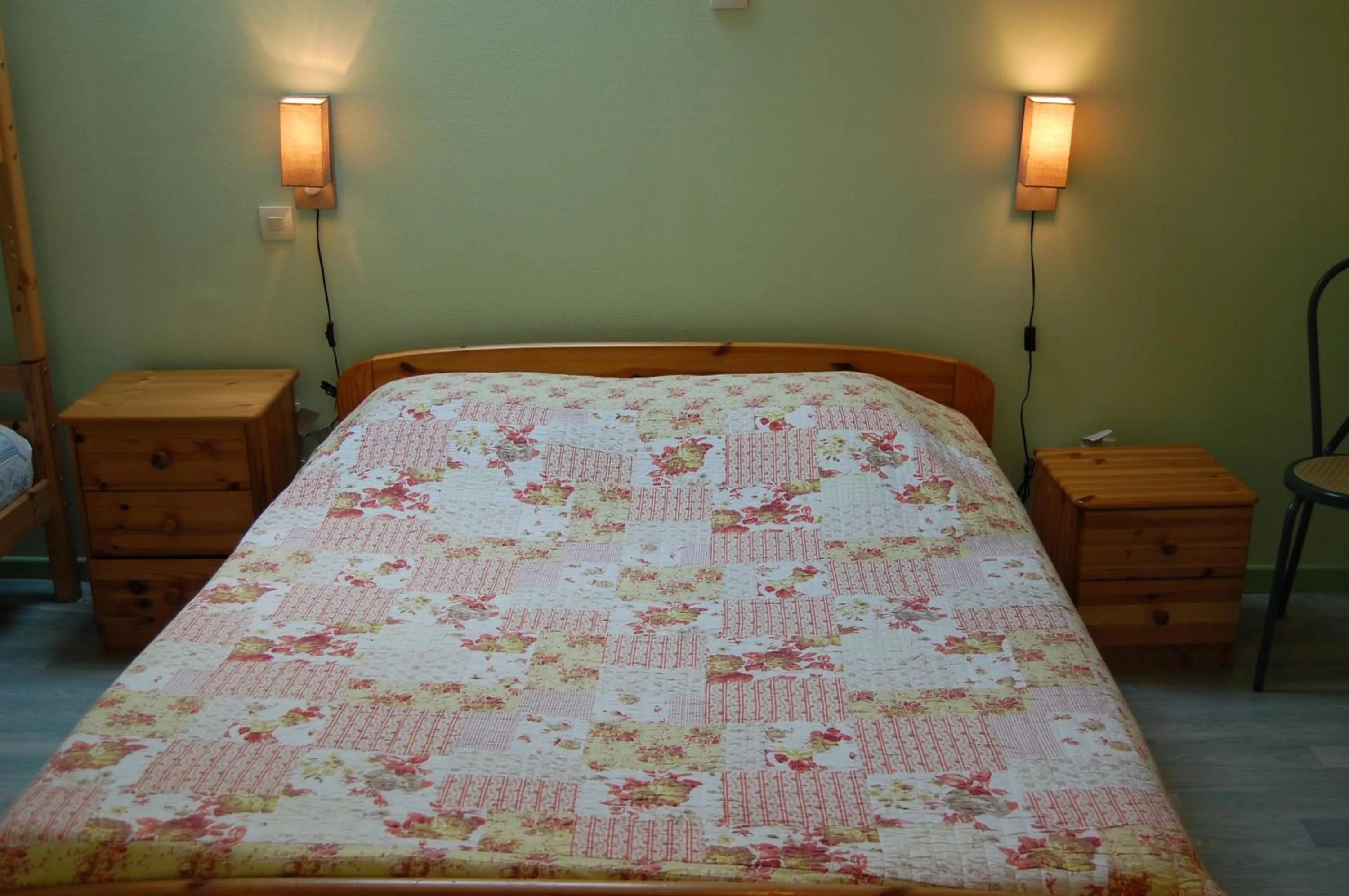 AUBERGE du BORD des EAUX - Demi-pension assurée sur réservation