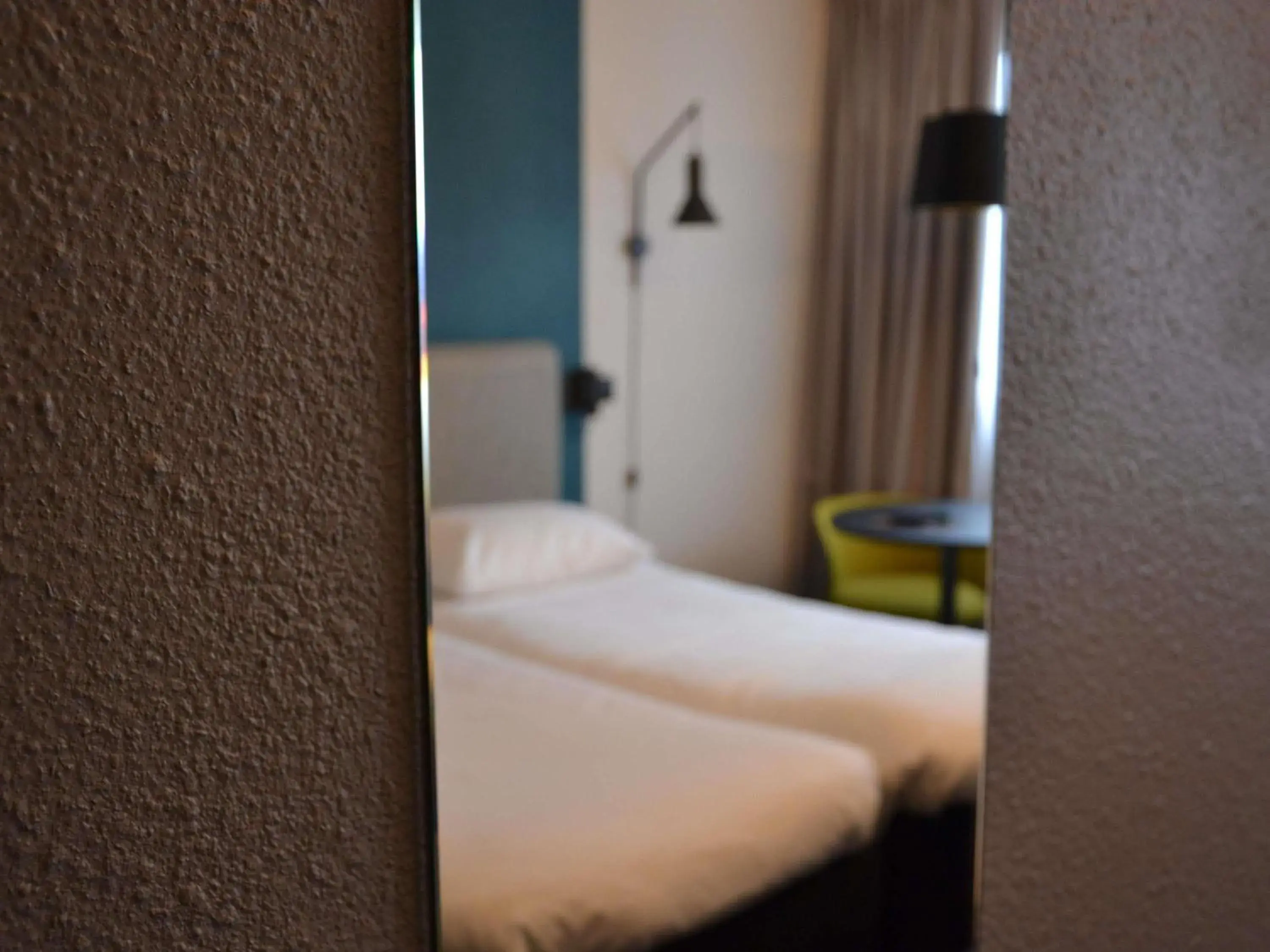 Standard Twin Room in ibis Chambery Standard Twin Room in ibis Chambery