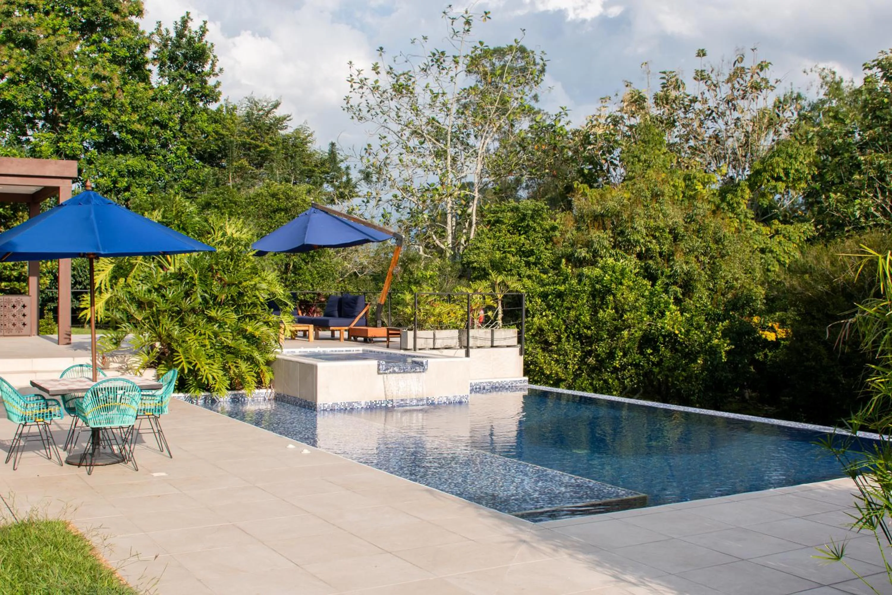 Pool view in La Herencia Hotel