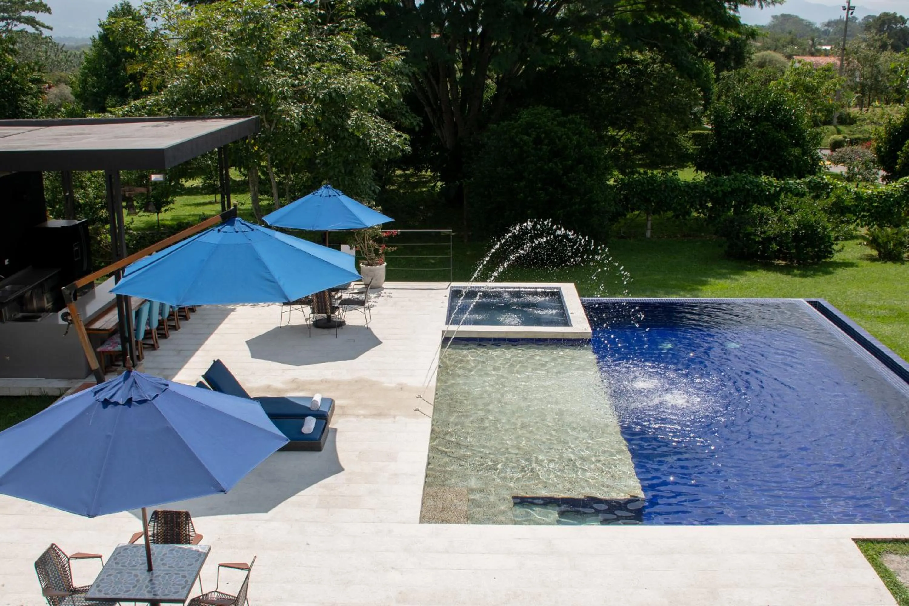 Swimming pool in La Herencia Hotel