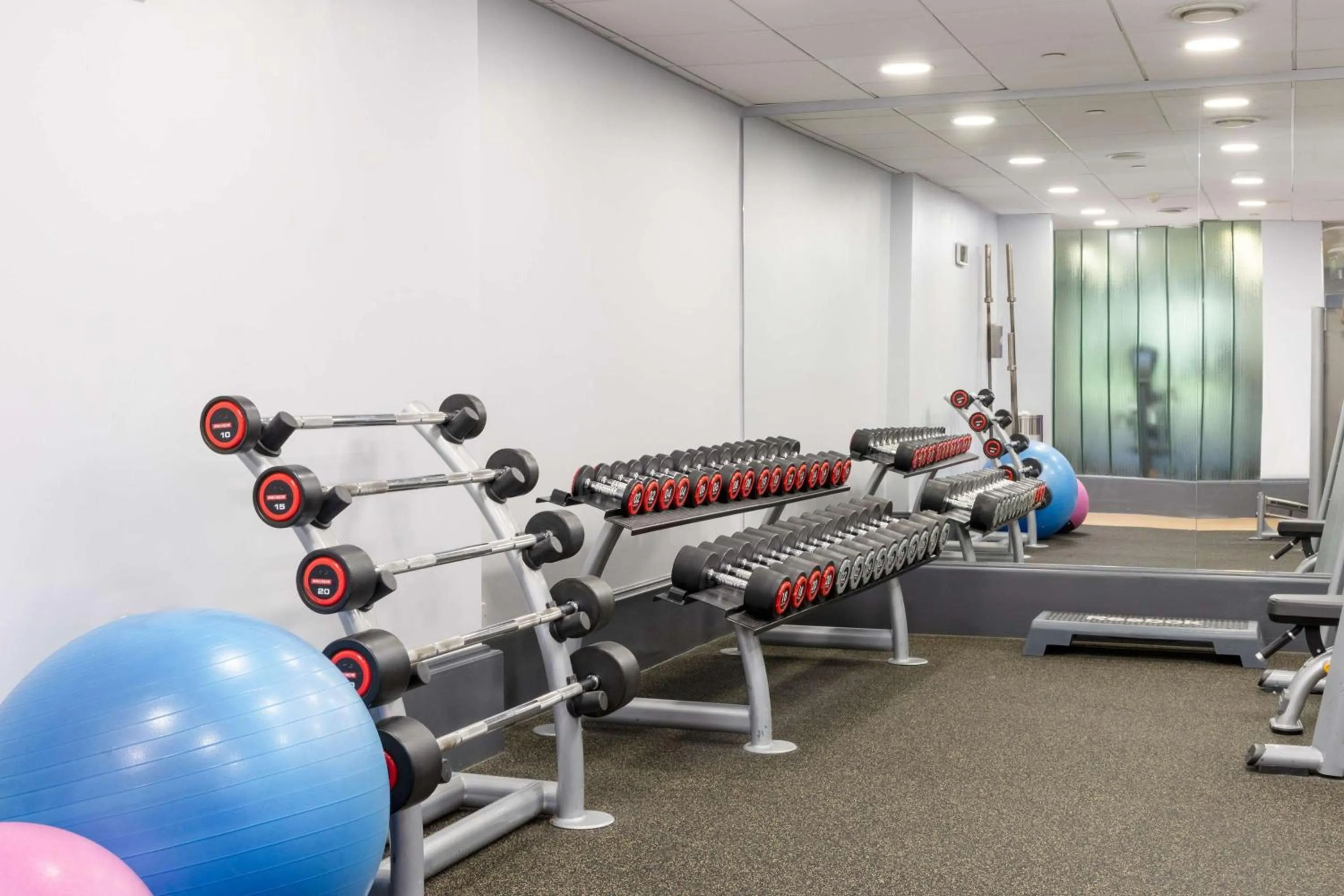 Fitness centre/facilities in Hilton London Heathrow Airport