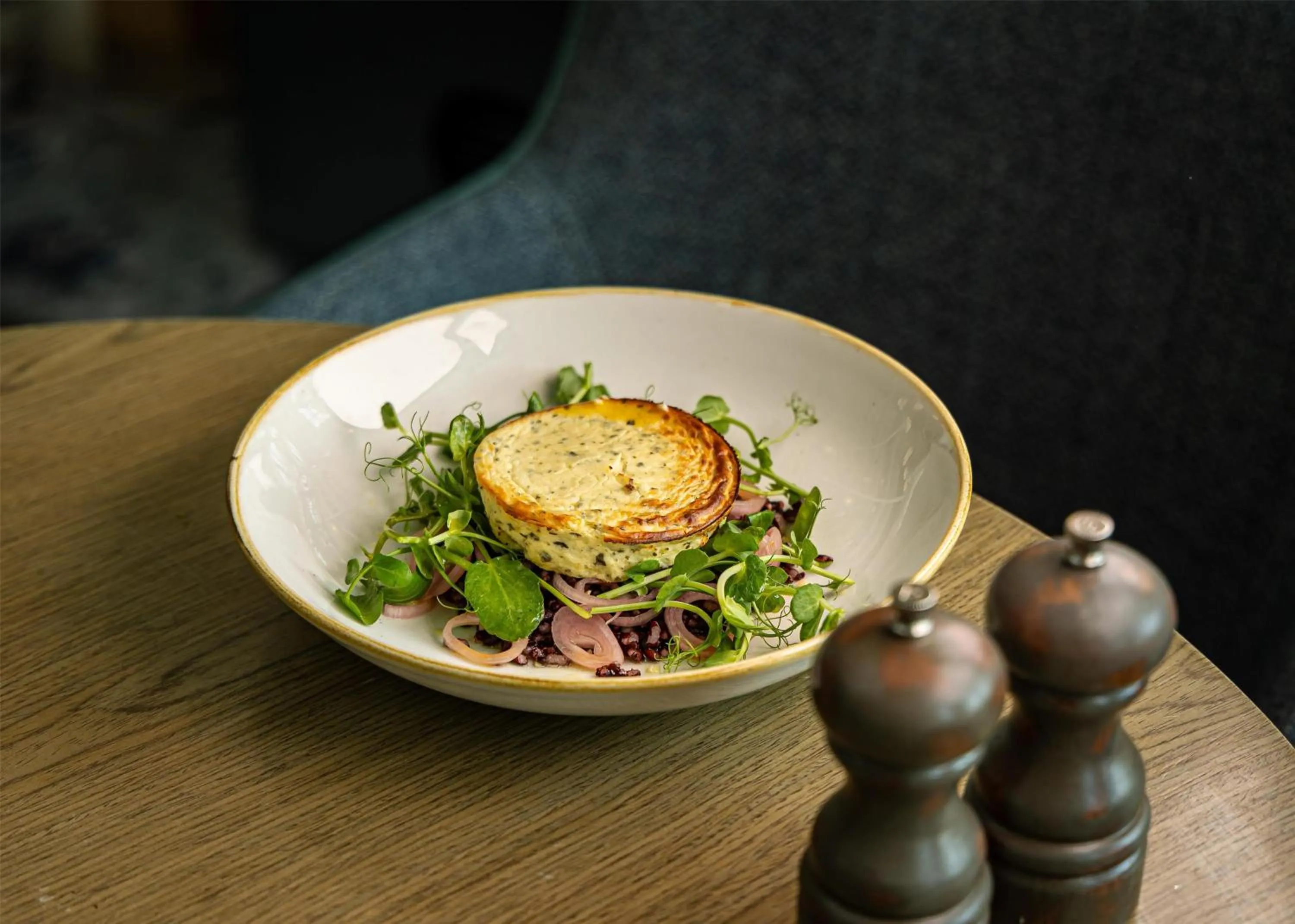 Restaurant/places to eat in Hilton London Heathrow Airport