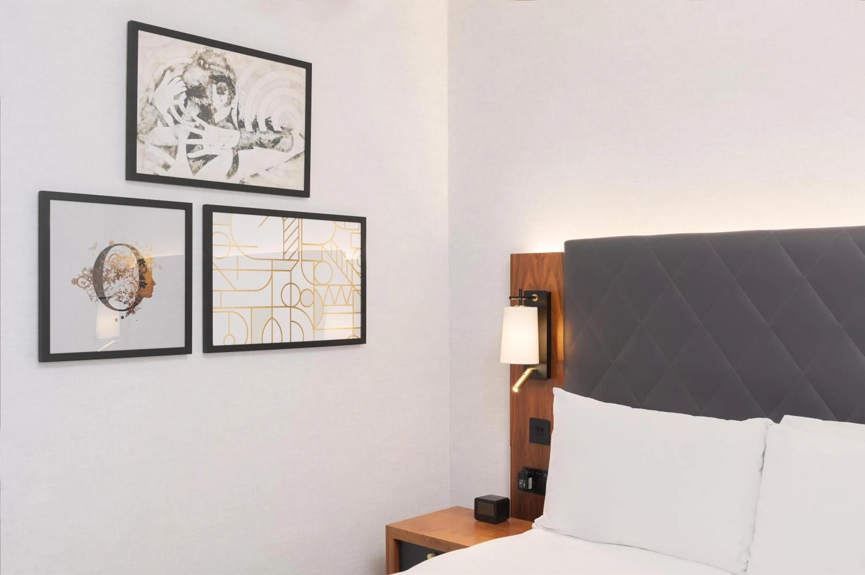 Bed in Hilton London Olympia