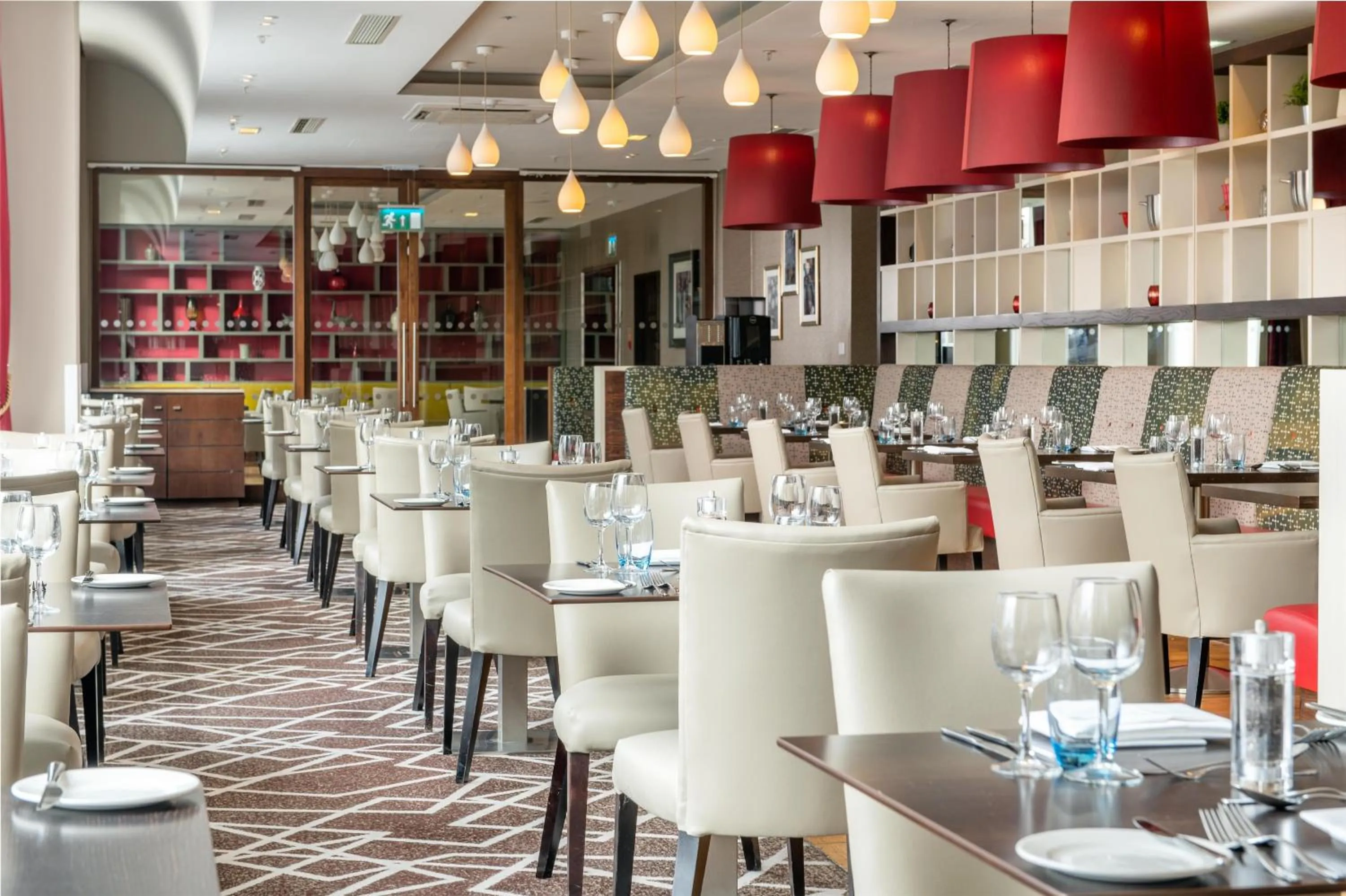 Restaurant/places to eat in Hilton London Olympia
