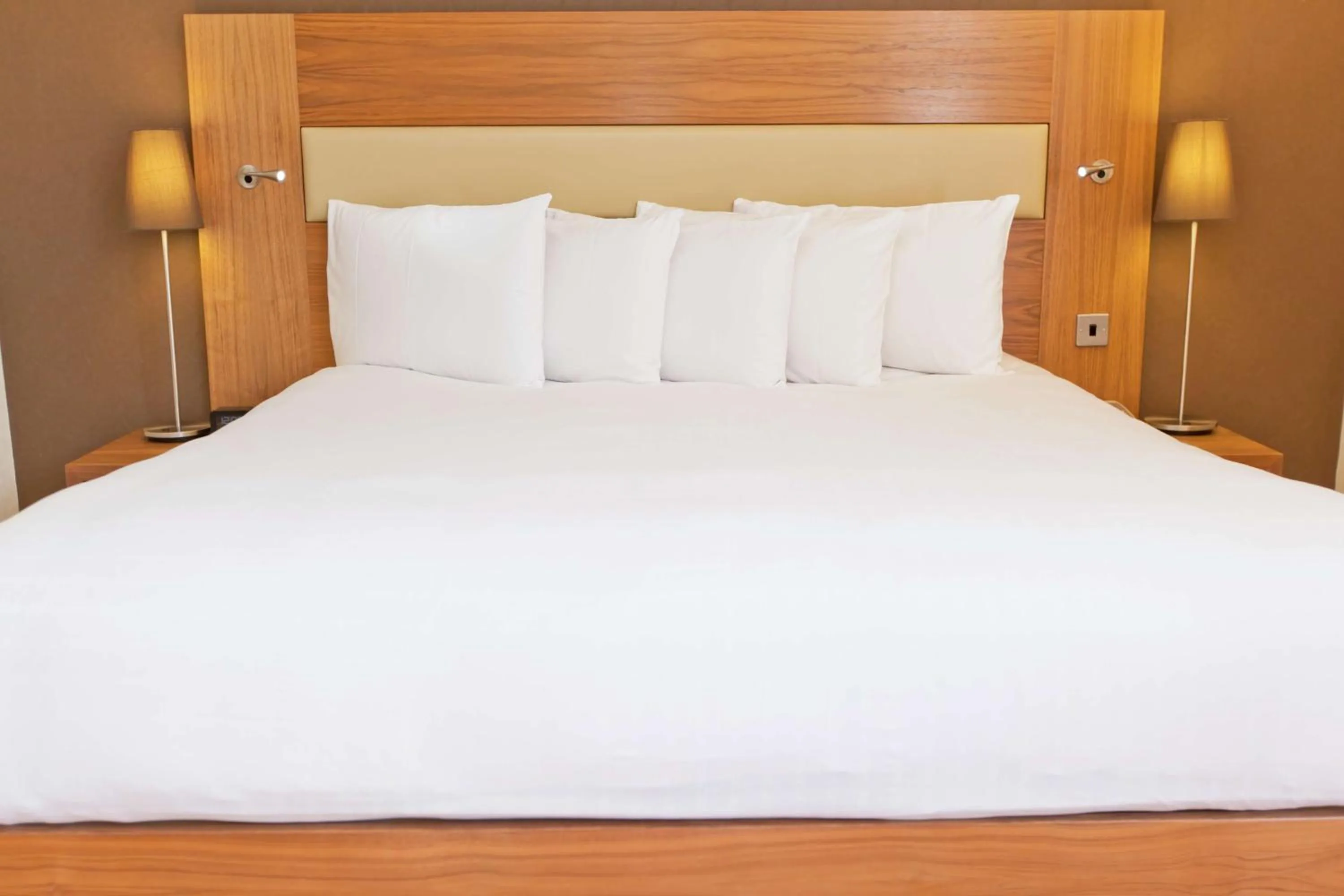 Bed in Hilton London Olympia