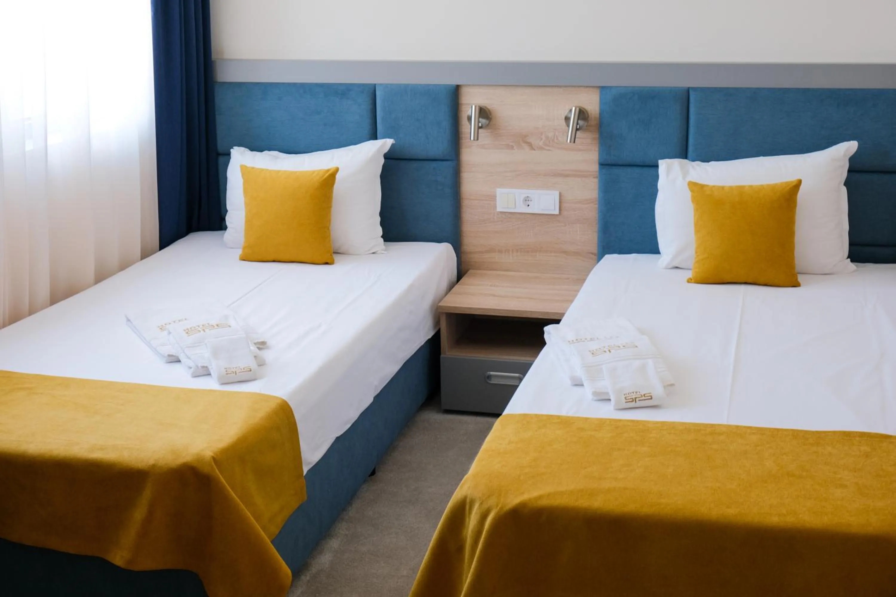 Bedroom, Bed in SPS Hotel