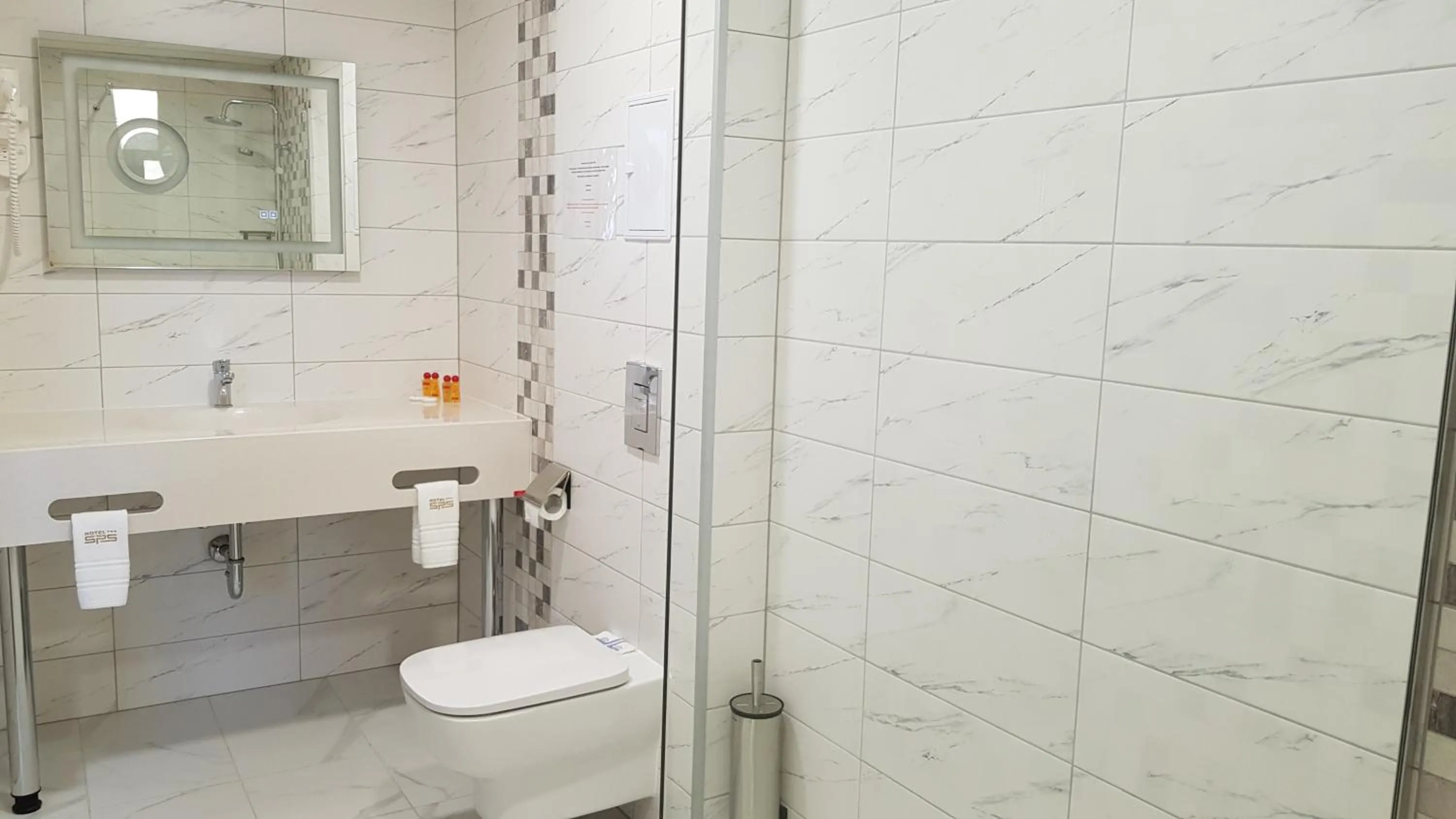 Bathroom in SPS Hotel