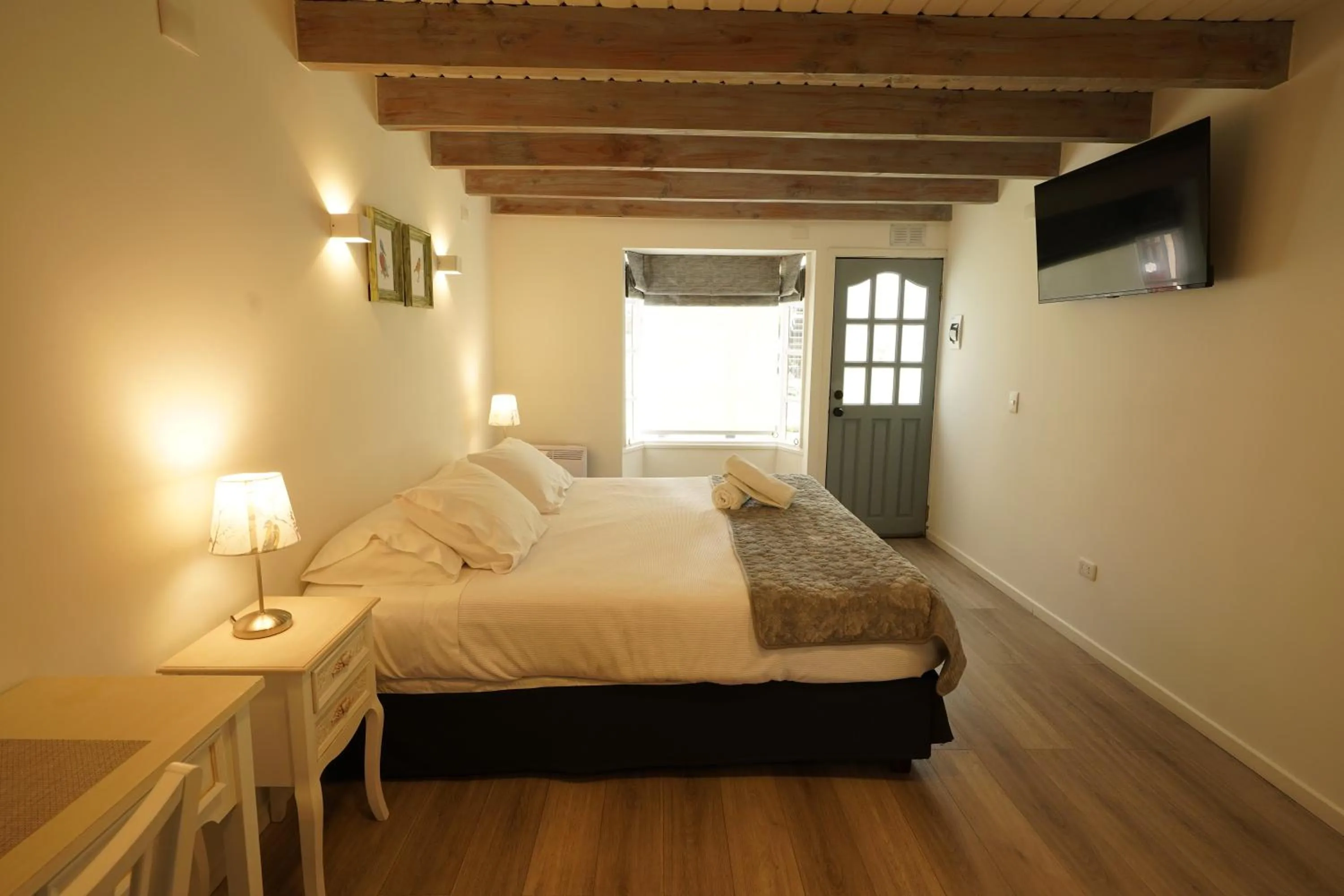 Photo of the whole room, Bed in Hotel Frutillar