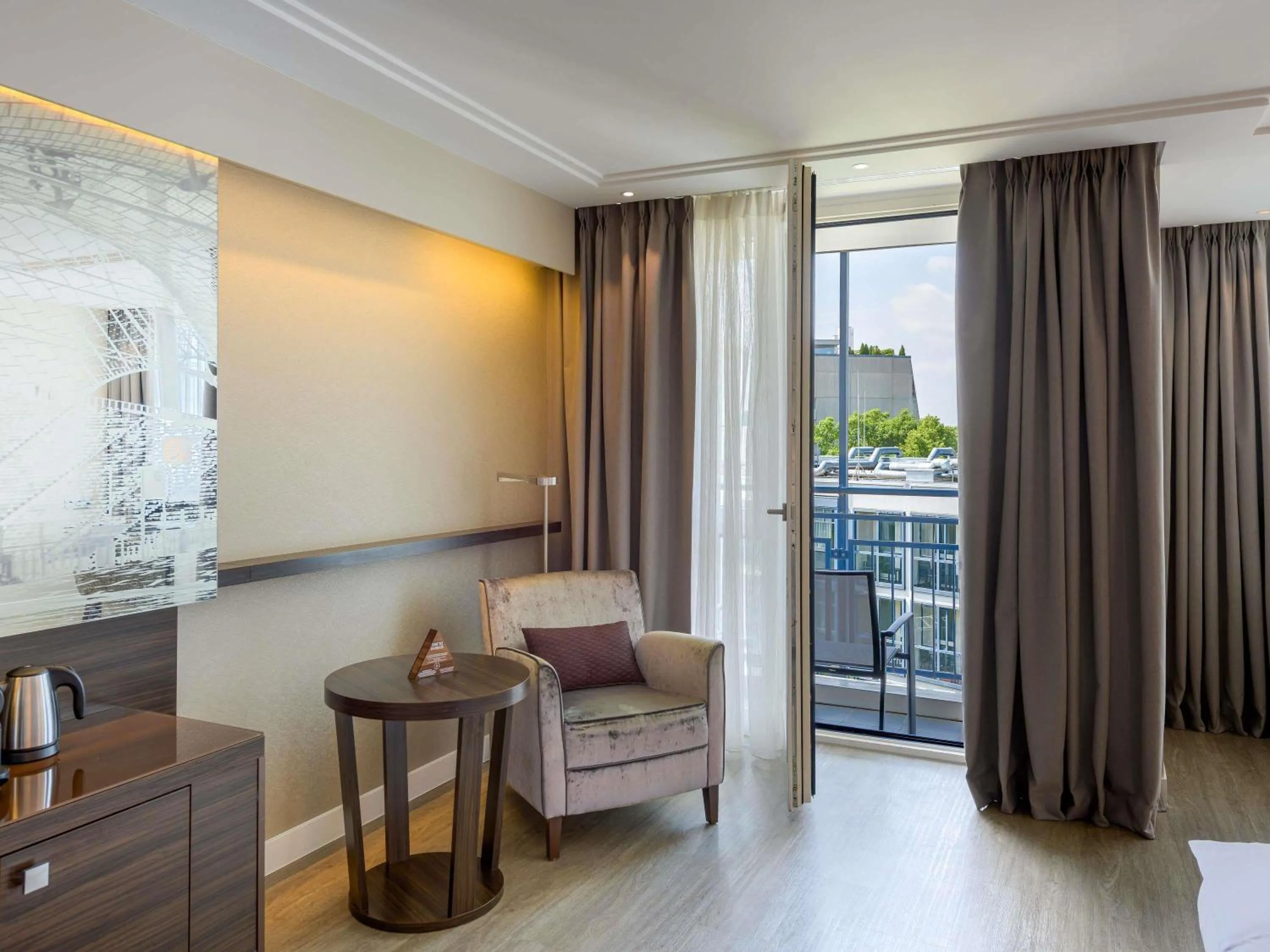 Bedroom in Pullman Munich